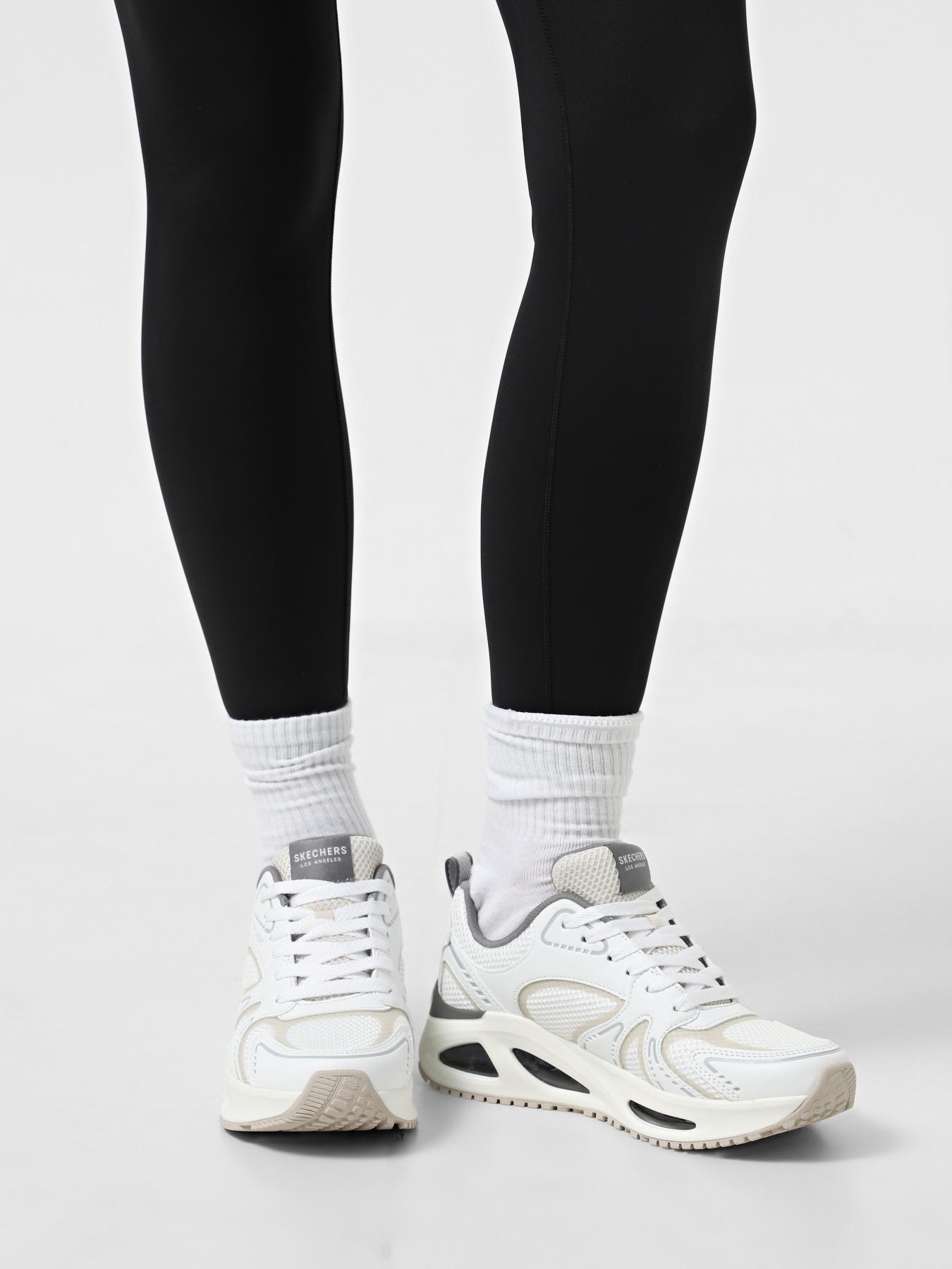 Кроссовки повседневные Skechers UNO EGO модель 177474 WGY Фото