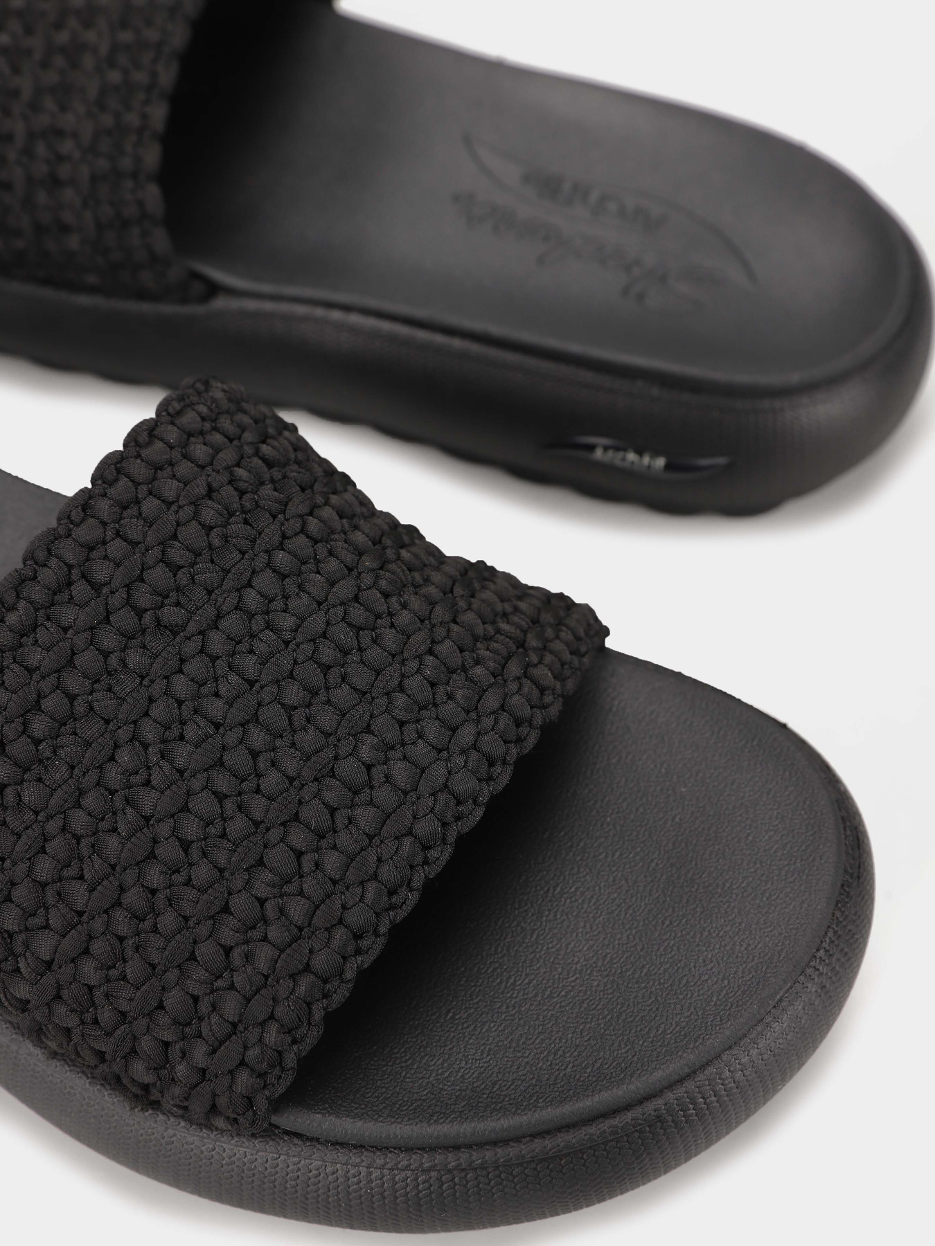 Шльопанці Skechers Arch Fit Cloud - Oh She Pretty модель 119789 BBK Фото