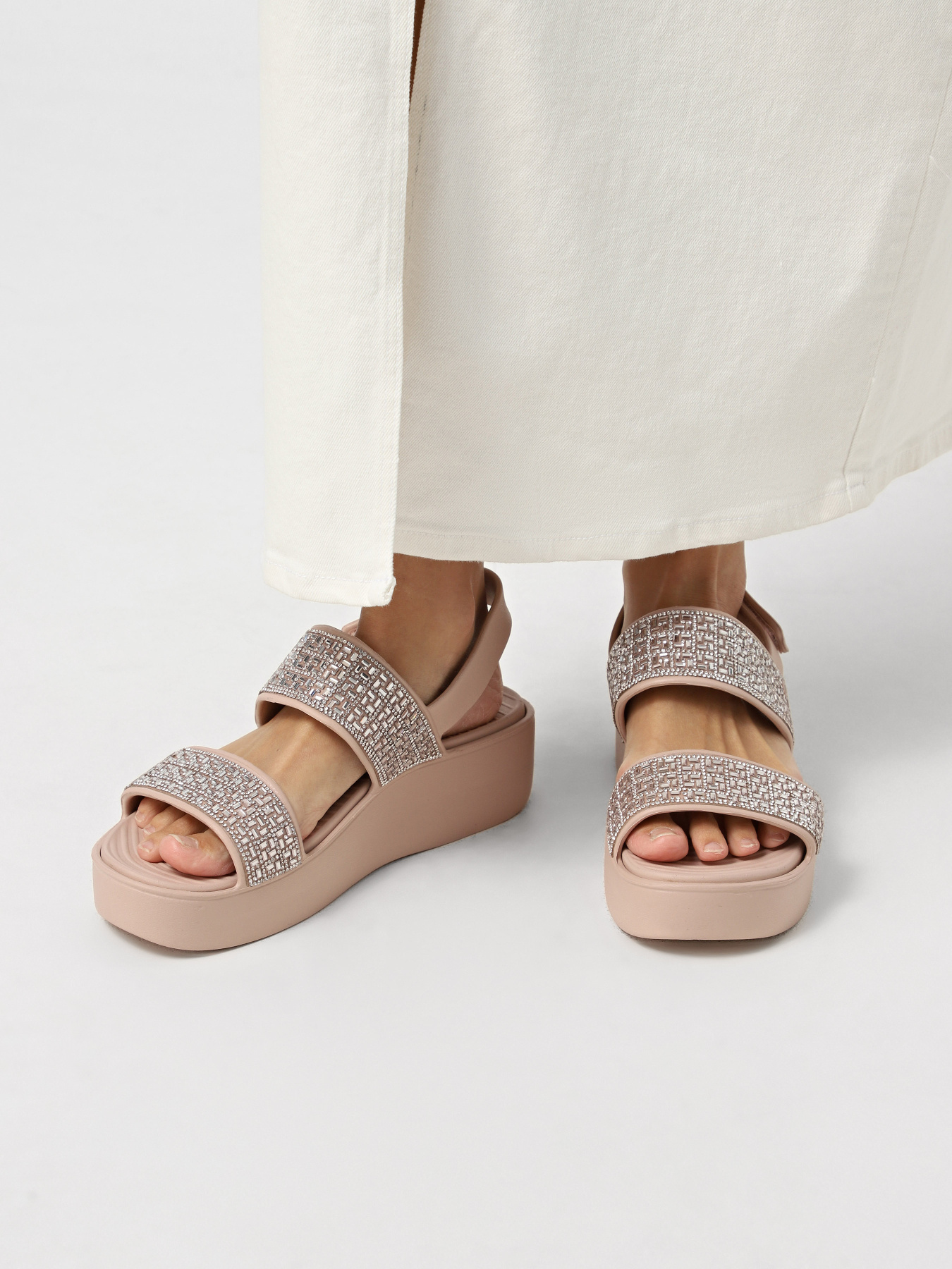 Сандалії Skechers Foamies: Arch Fit Upbeat - Aura модель 111258 LTPK Фото