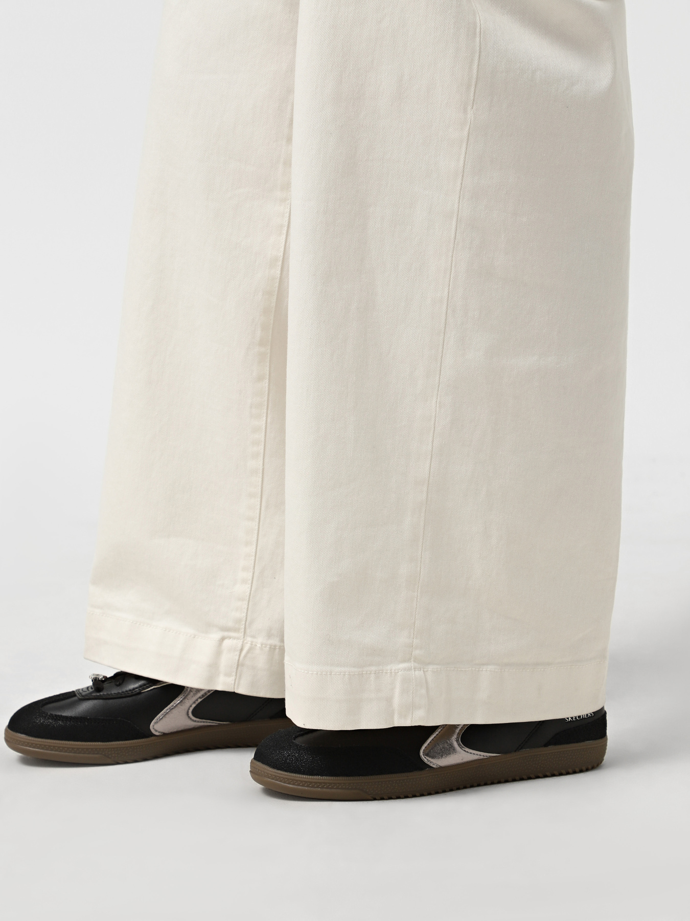 Кеди низькі Skechers HOTSHOT модель 185236 BKSL Фото