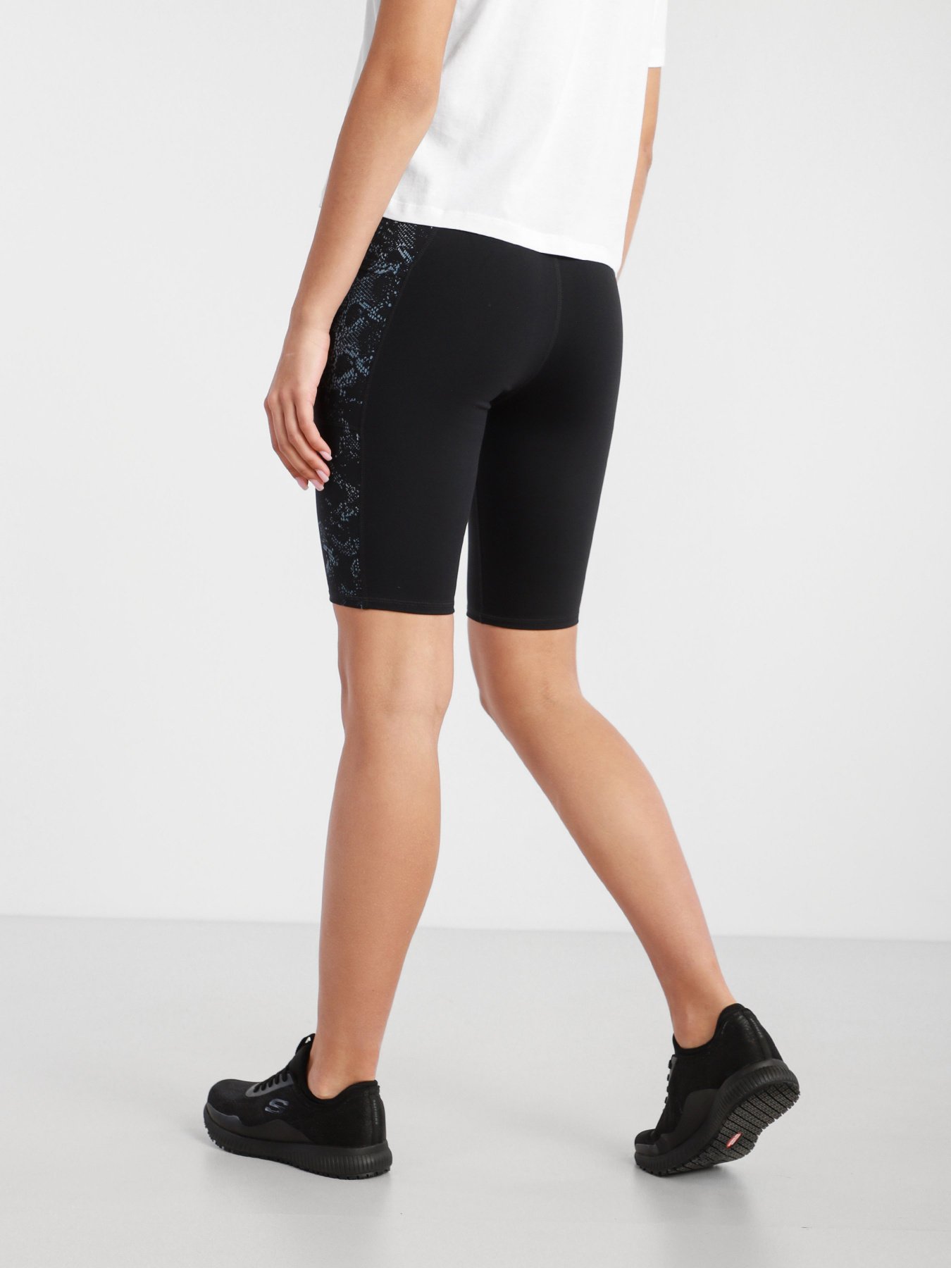 Шорты Skechers модель W4SH45 BKSL Фото