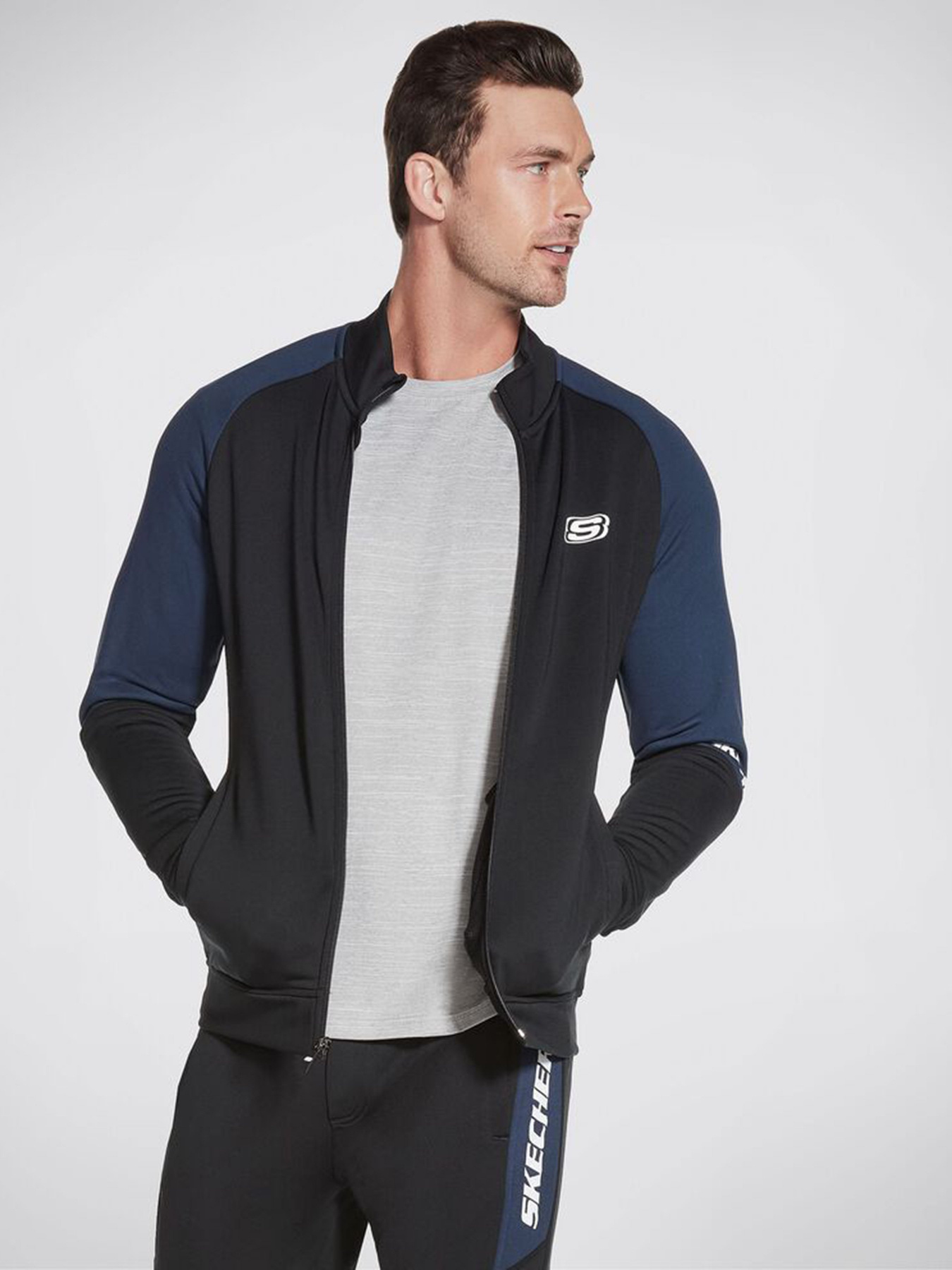 Демісезонна куртка Skechers GOwalk Gear ™ SkechTech модель M3JA192 BLK Фото