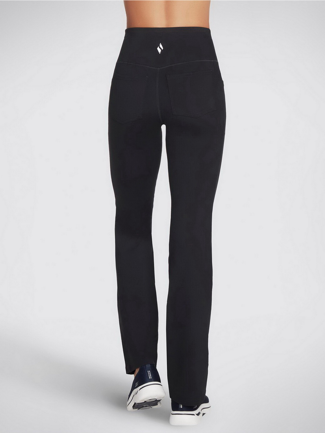 Штаны спортивные Skechers  GO LOUNGE Wear Restful Jogger модель W03PT145 BLK Фото