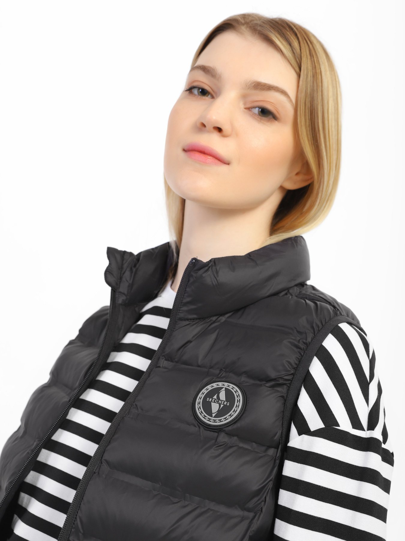 Жилет с утеплителем Skechers Blissful модель WJA304M BLK Фото