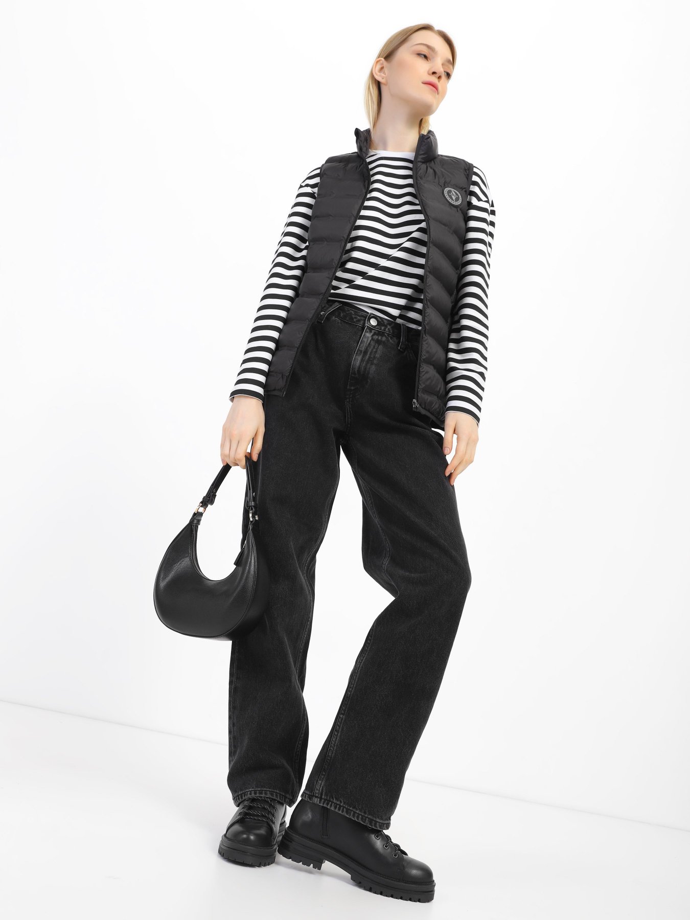 Жилет с утеплителем Skechers Blissful модель WJA304M BLK Фото