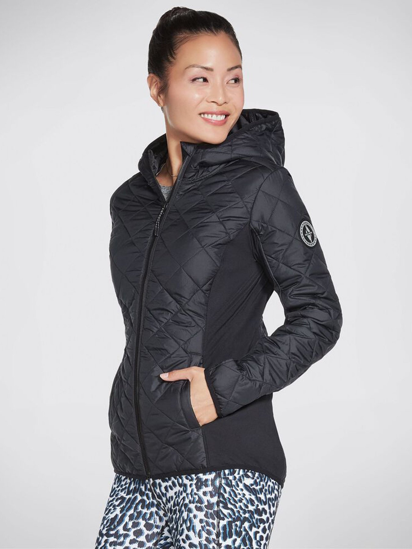 Демісезонна куртка Skechers GOwalk Wear Everyday модель W3JA245 BLK Фото