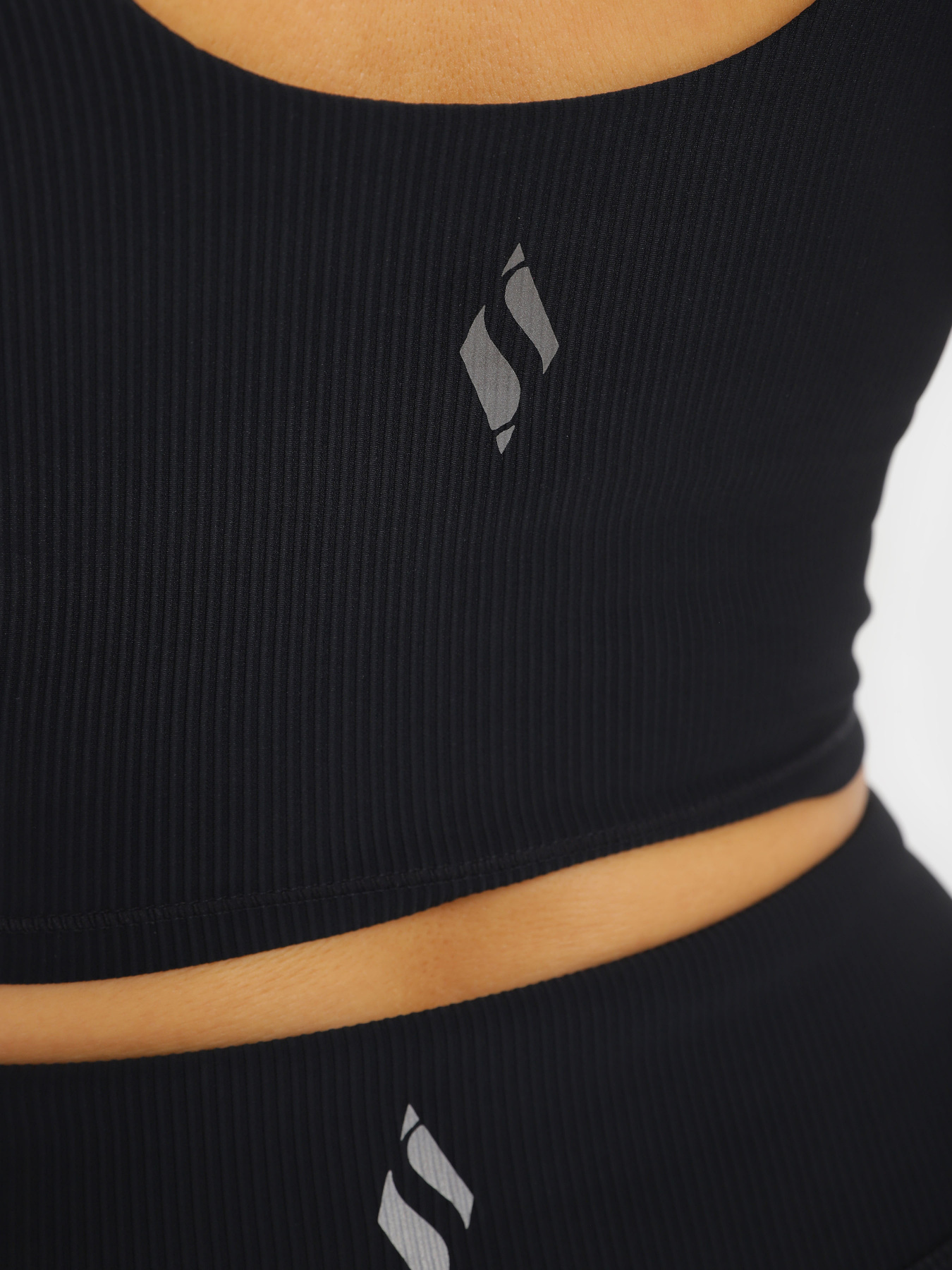 Топ спортивный Skechers GO Flex Rib Longline модель BR1 BLK Фото