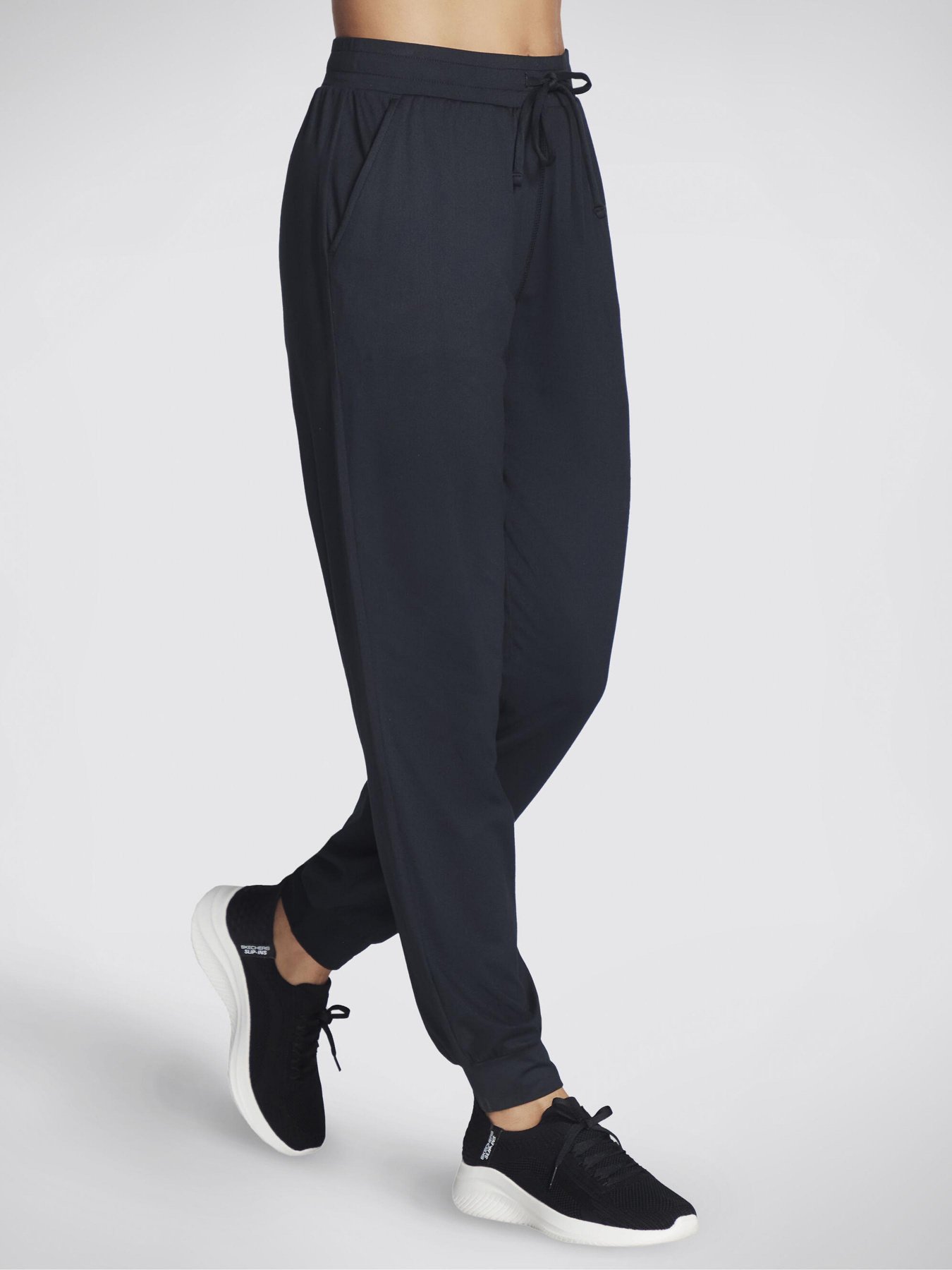 Спортивні штани Skechers GO Dri Swift модель WPT254 BLK Фото