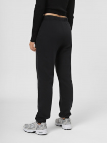 Спортивні штани Skechers Sketch-Sweats Classic модель PT5 BLK Фото