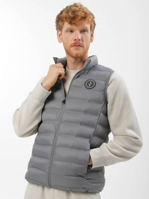 Жилет з утеплювачем Skechers Phantom Модель MJA261M DKGY Фото