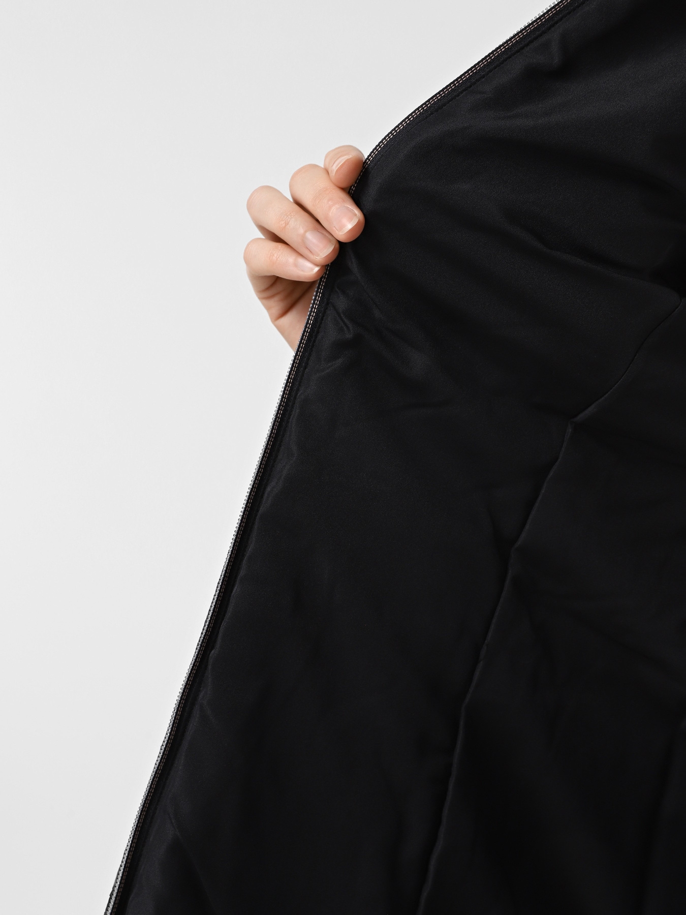 Демісезонна куртка Skechers Goshield Shine модель JA150 BLK Фото