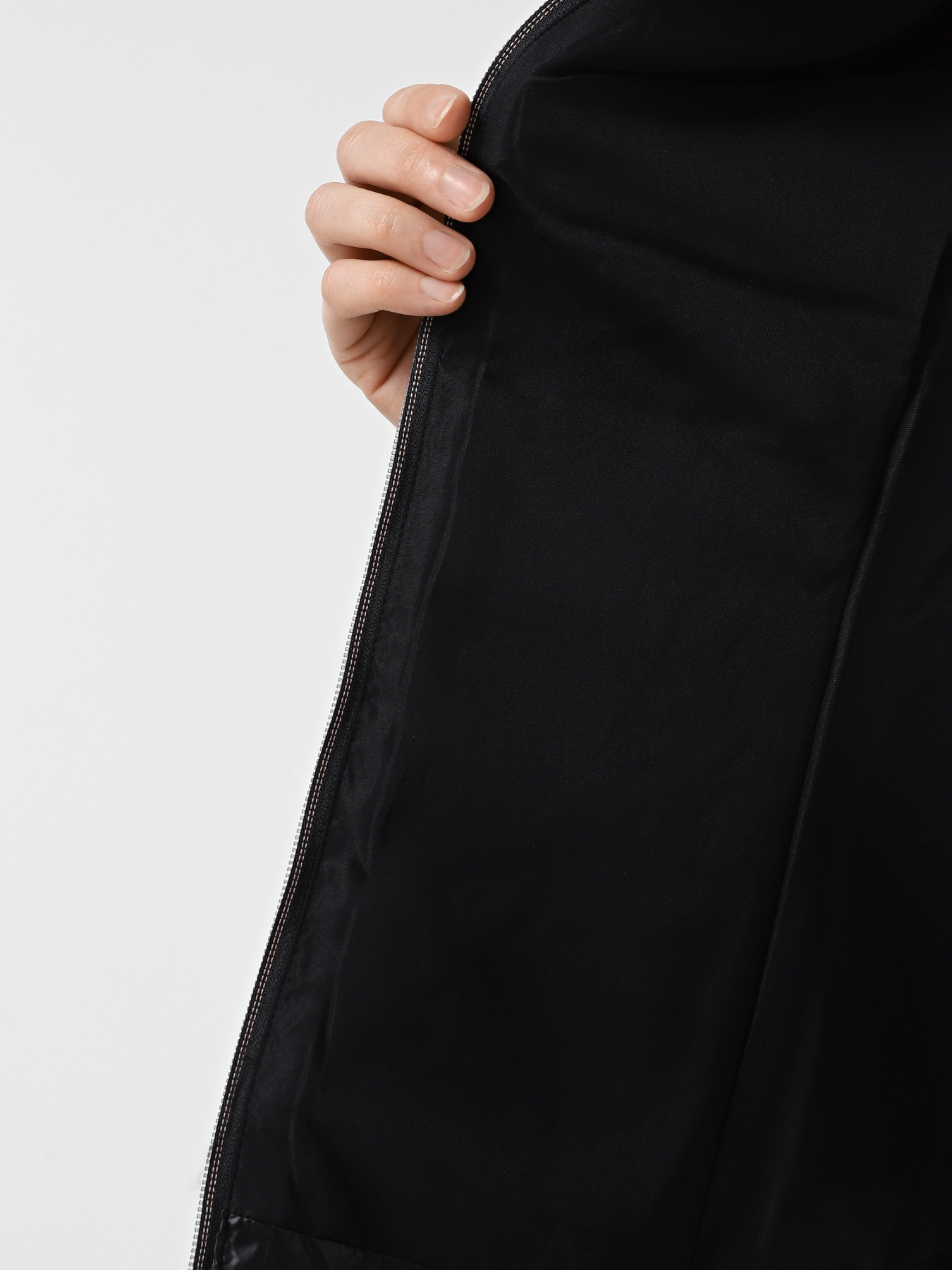 Жилет з утеплювачем Skechers Goshield Shine модель JA151 BLK Фото