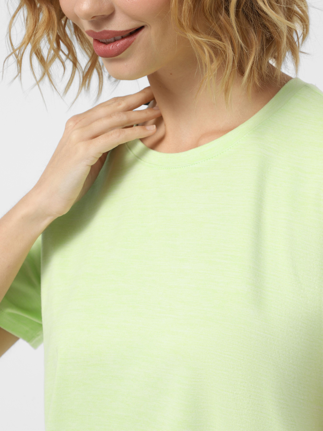 Футболка Skechers Go Dri Swift модель TS104 LGLM Фото