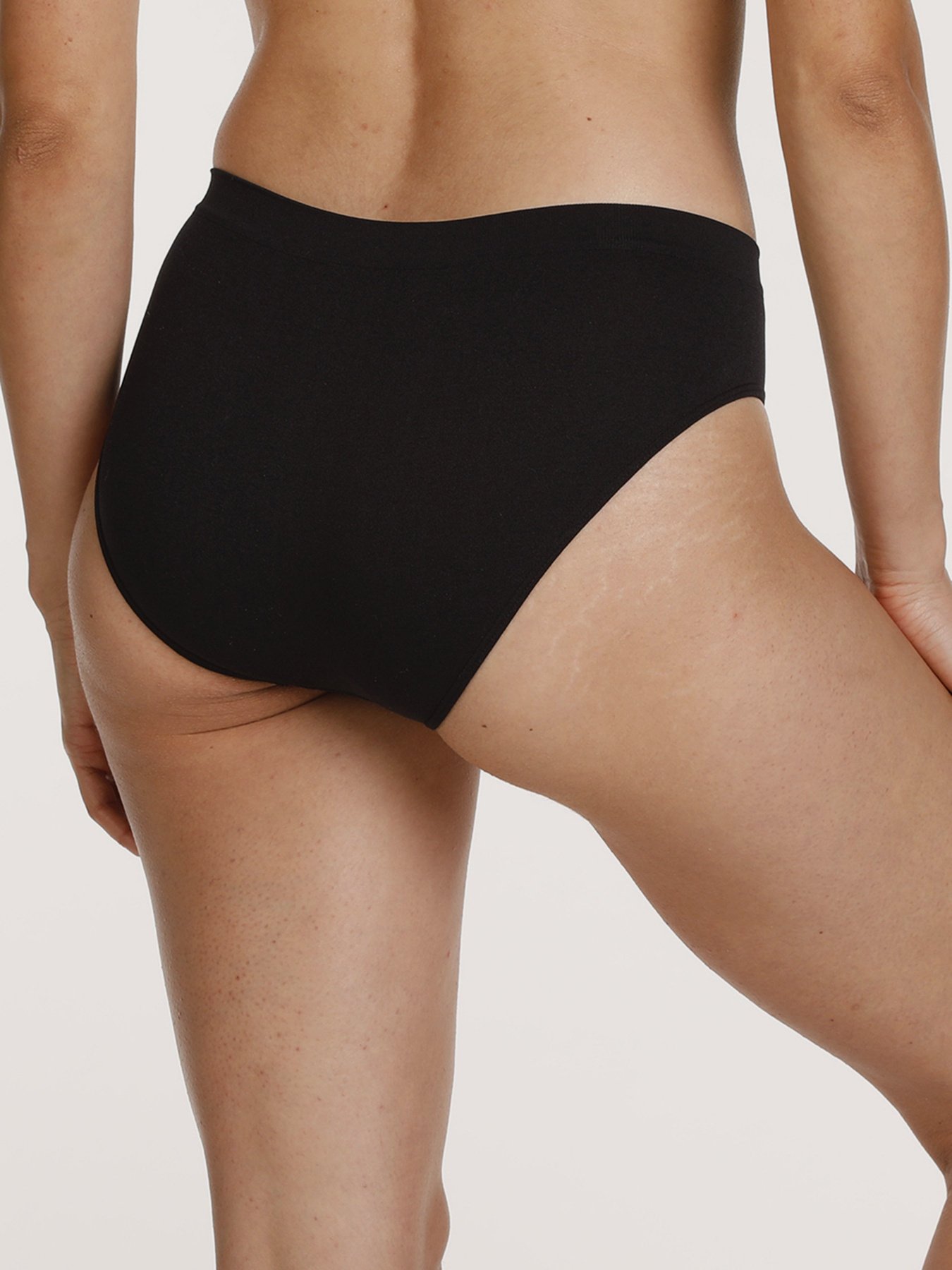 Трусы Lama модель BEZ5000BI-02 Жіночі трусики-black Фото