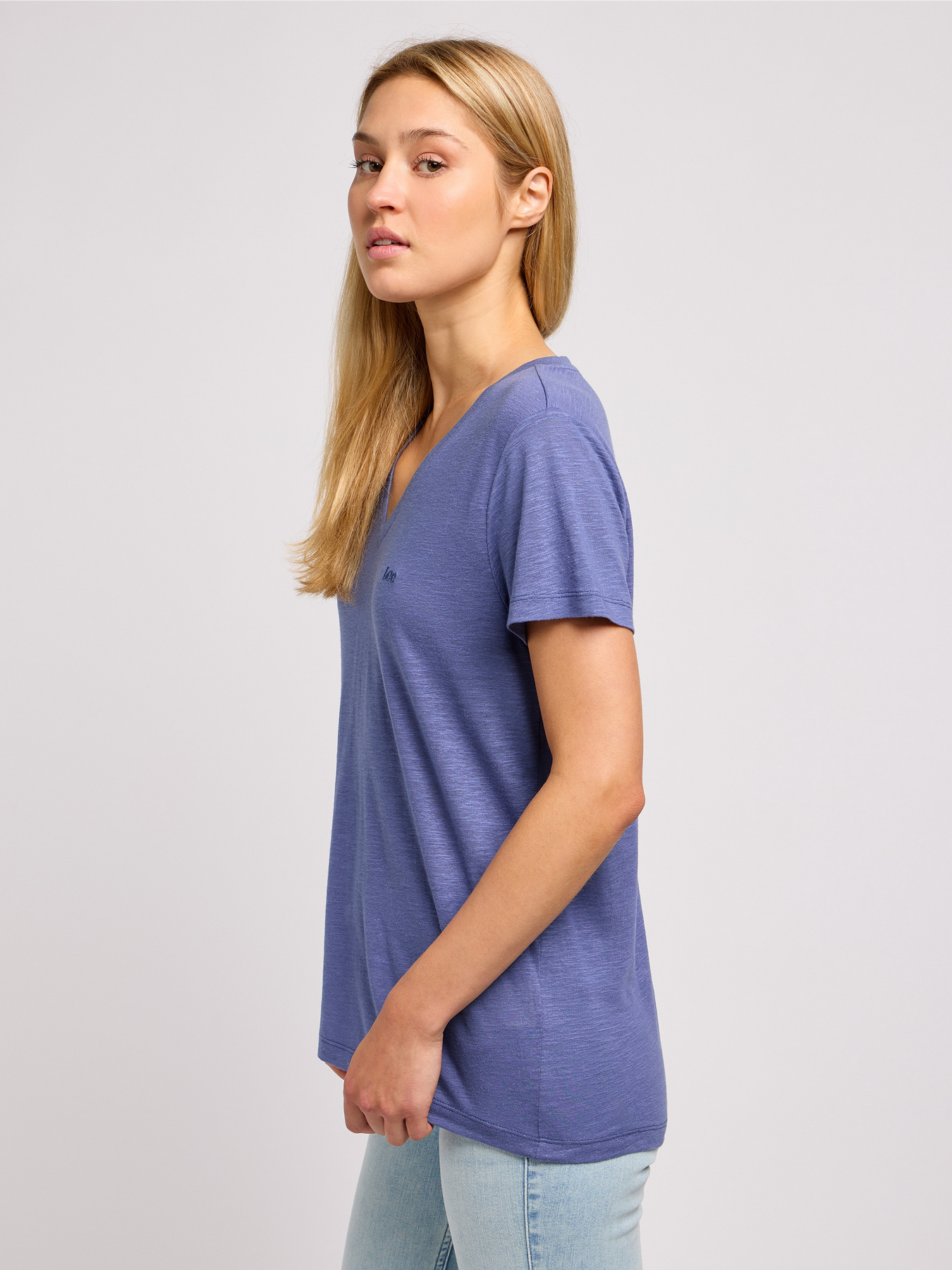 Футболка Lee V Neck модель 112350203 Футболка Lee V Neck модель 112350203 Фото