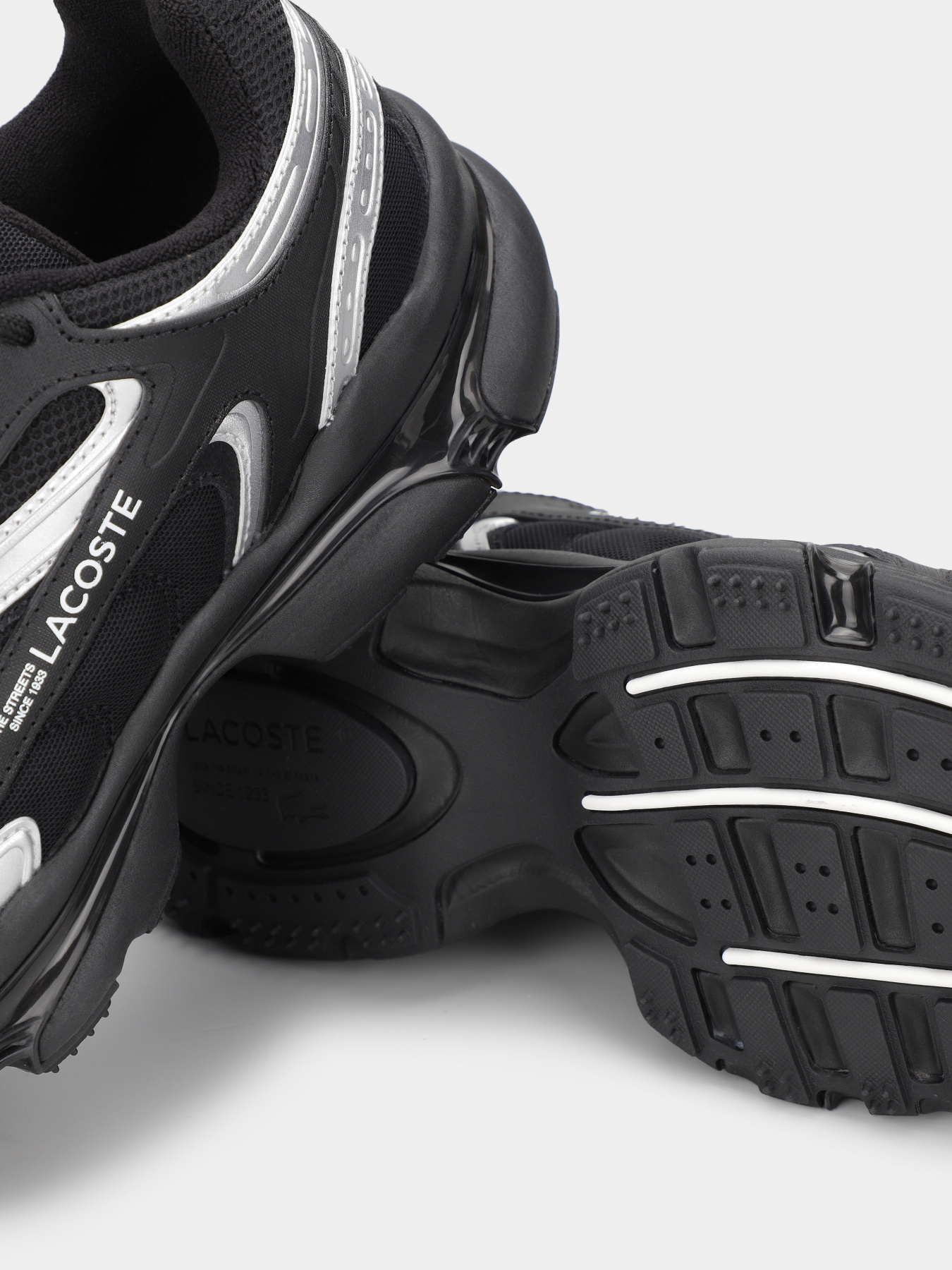 Кроссовки повседневные Lacoste L003 2K24 модель 747SMA001302H Фото
