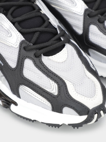 Кросівки Lacoste L003 2K24 модель 747SMA0013GS2 Фото