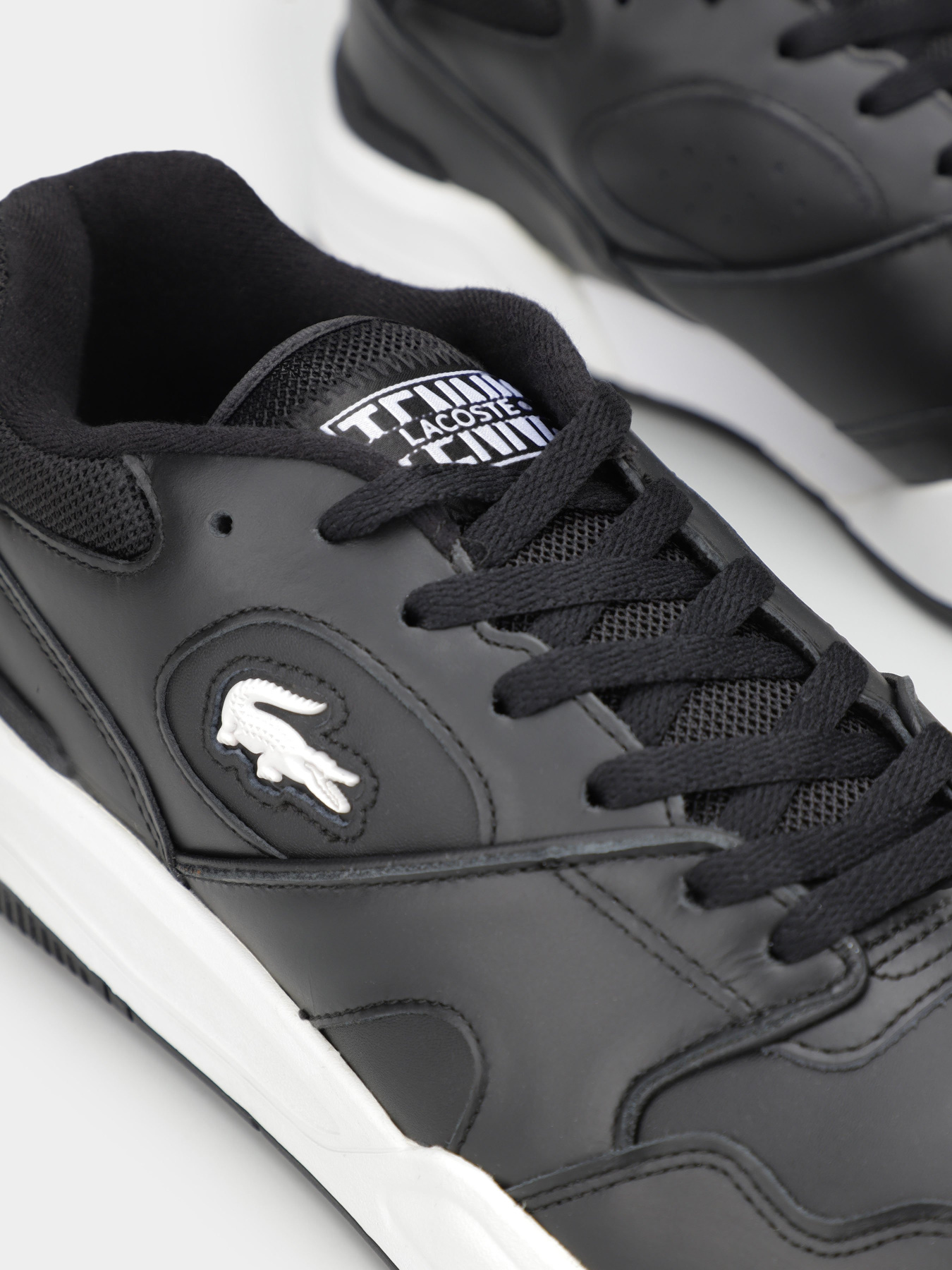 Кеды низкие Lacoste Lineshot модель 748SMA0025312 Фото