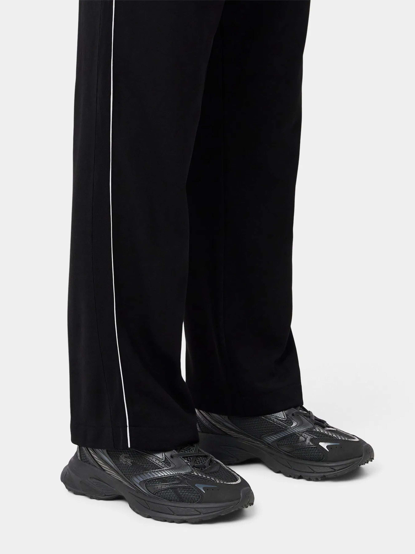 Кросівки Lacoste L003 Neo Shot модель 749SMA000602H Фото