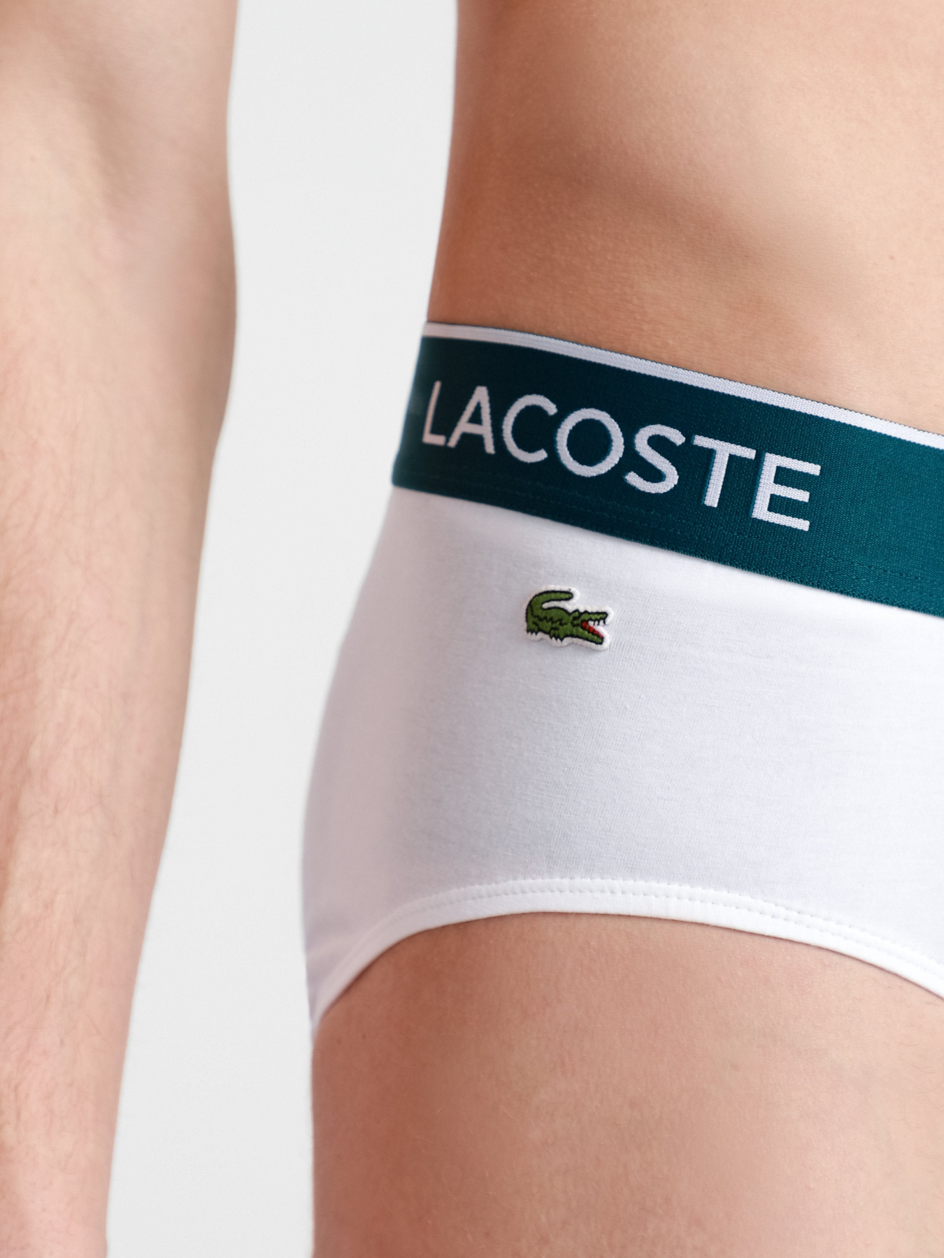 Набір трусів Lacoste Slip модель 8H3472001 Фото