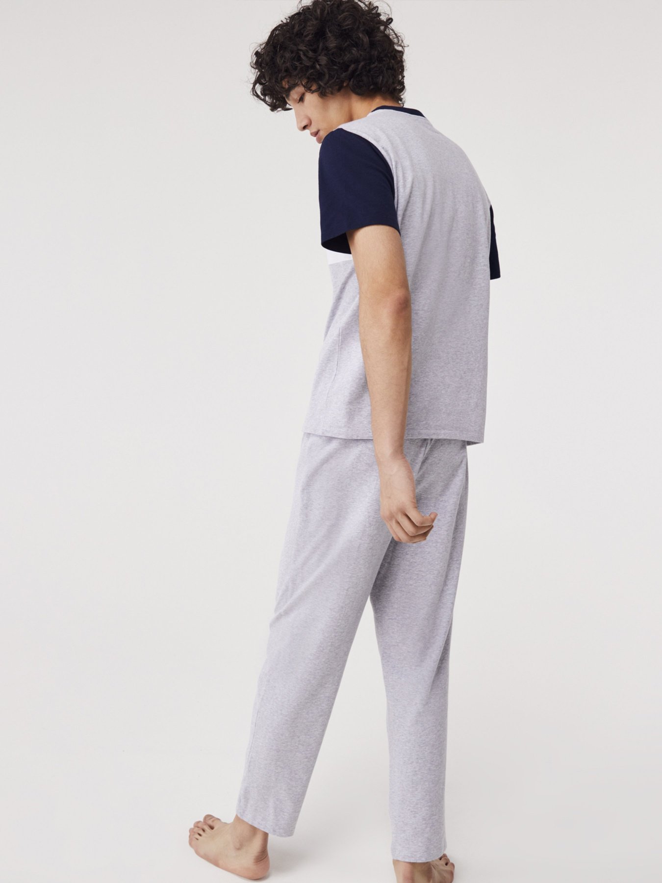 Пижама Lacoste модель 4H99254TY Фото