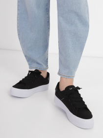 Кеди низькі Lacoste Ziane Platform 123 2 модель 745CFA0012312 Фото