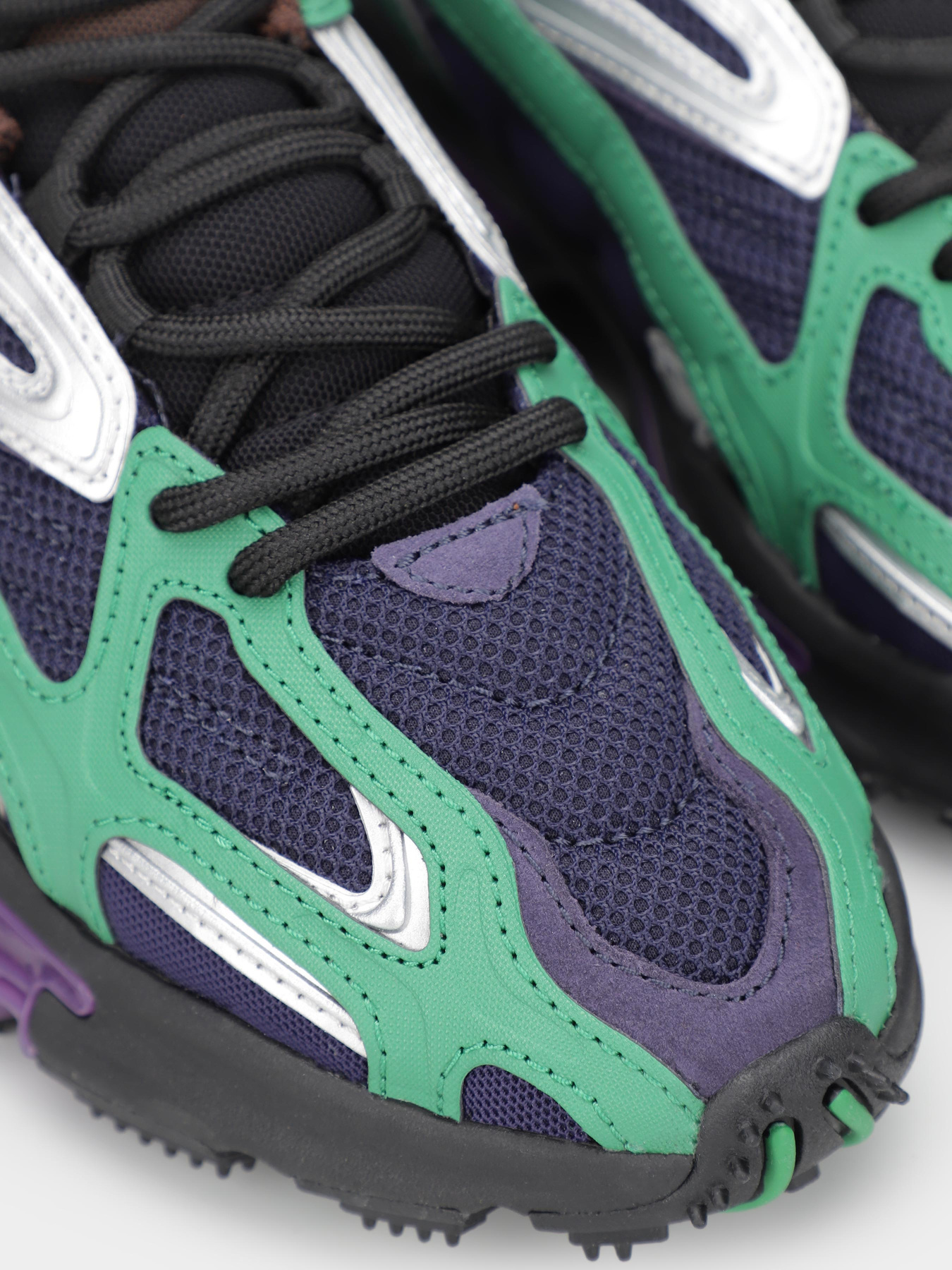 Кросівки Lacoste L003 модель 747SFA00122S3 Фото