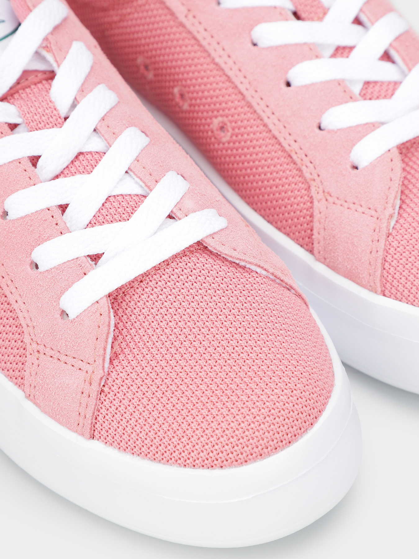 Кеды низкие Lacoste Carnaby Plat Lt модель 747SFA0084F50 Фото