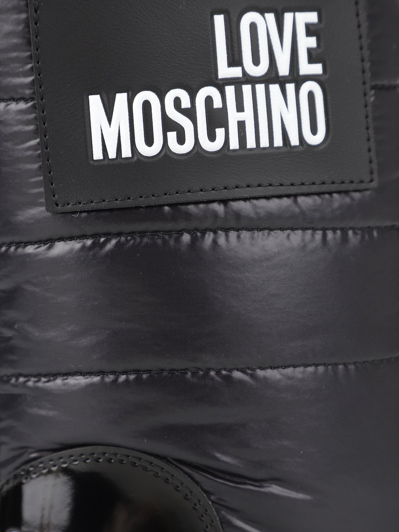 Чоботи дутики Love Moschino модель 1211204_чорний з білим Фото