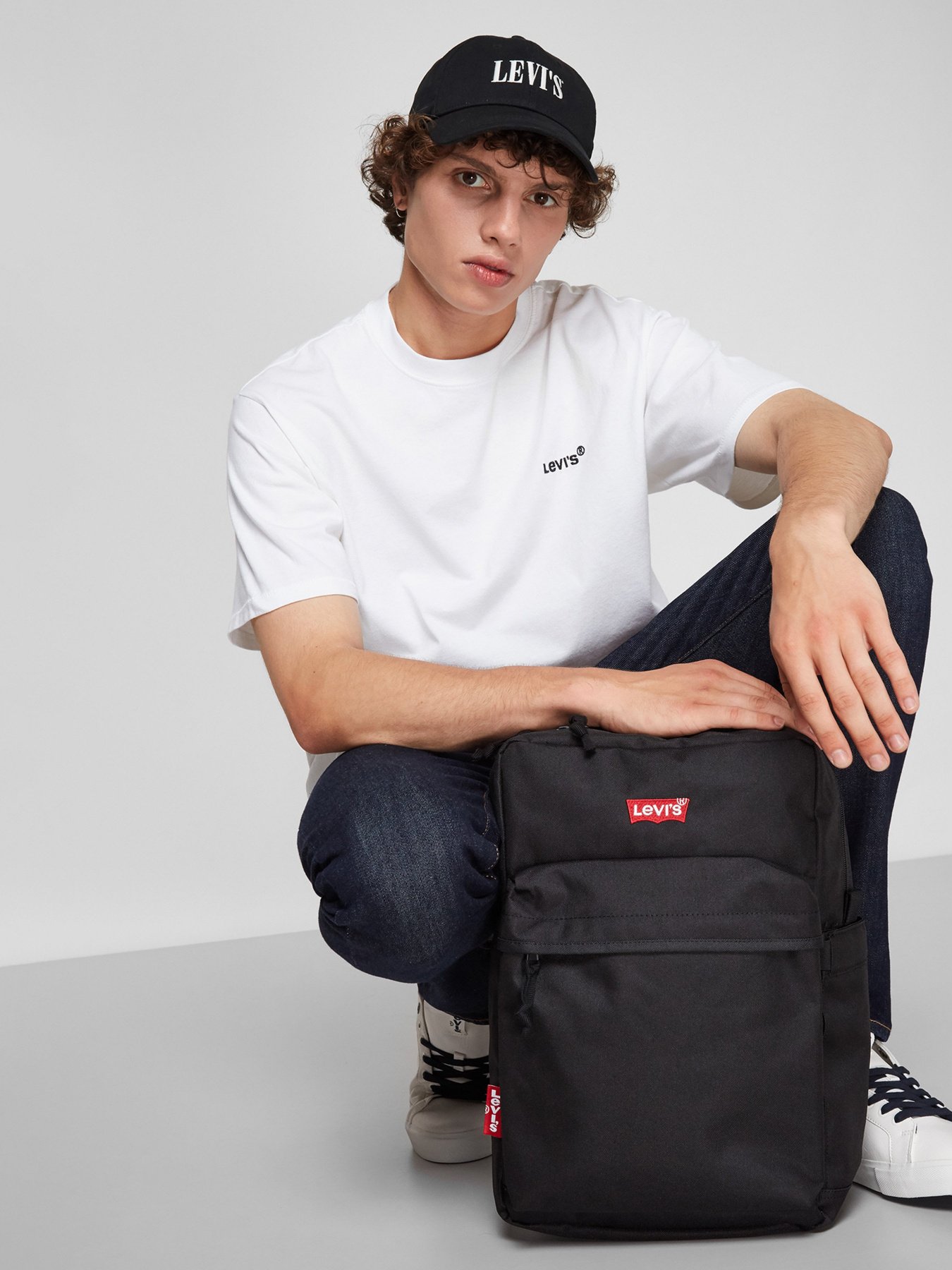 Футболка Levi's Red Tab Vintage White + модель A0637;0000 Фото