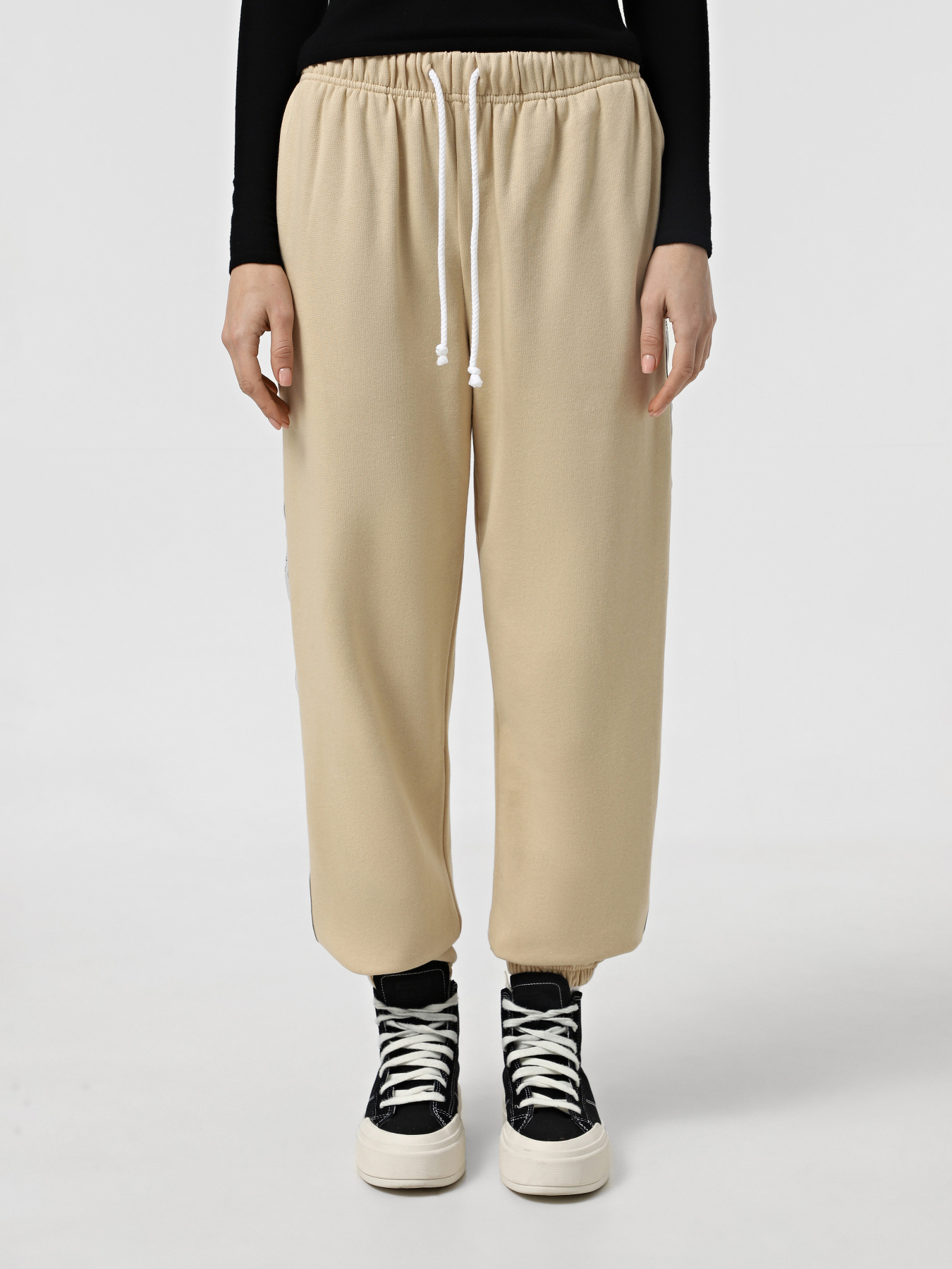 Джоггеры Levi's Graphic Laundry модель A3569;0007 Фото