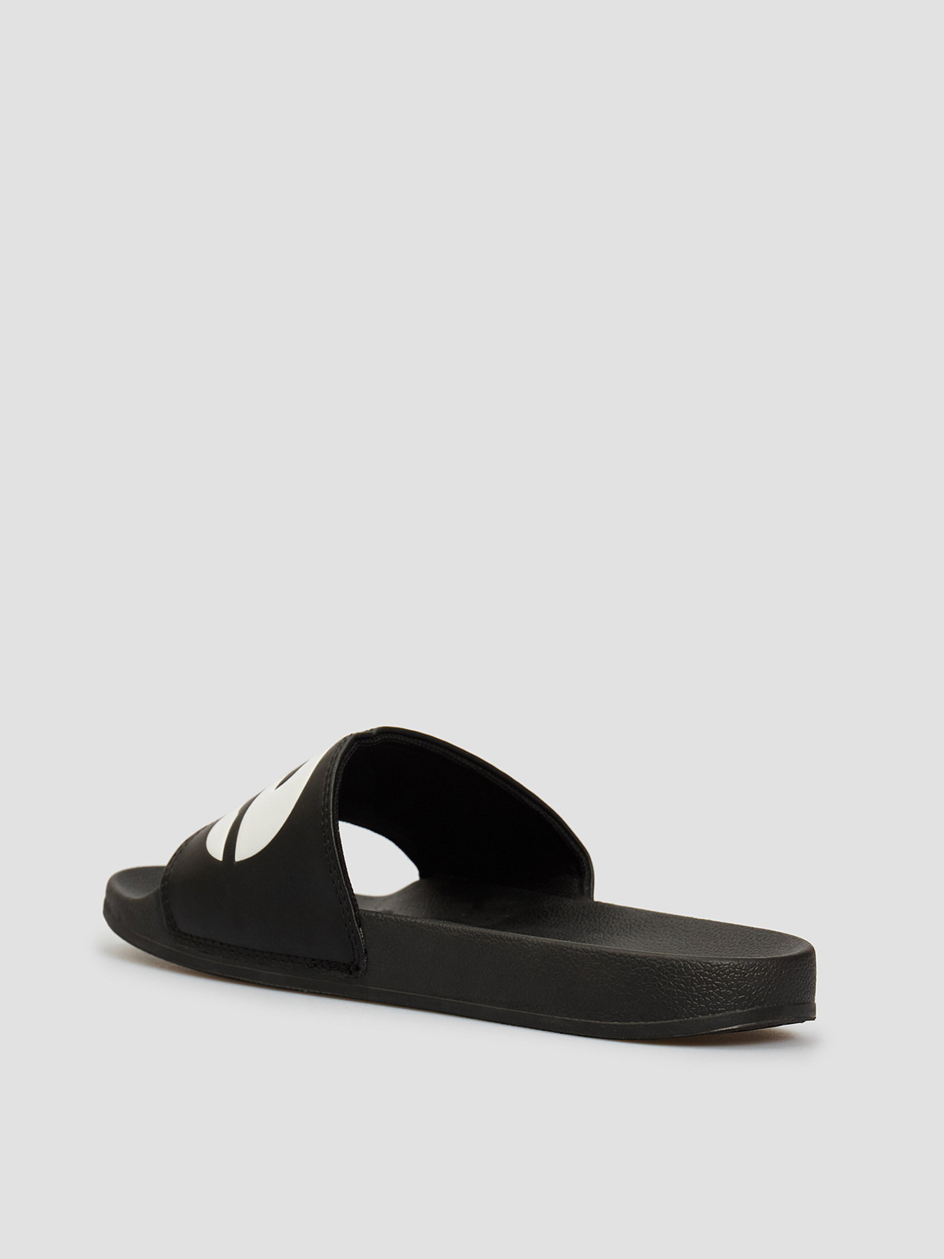 Шльопанці Levi's June L модель 231548;794.59 Фото