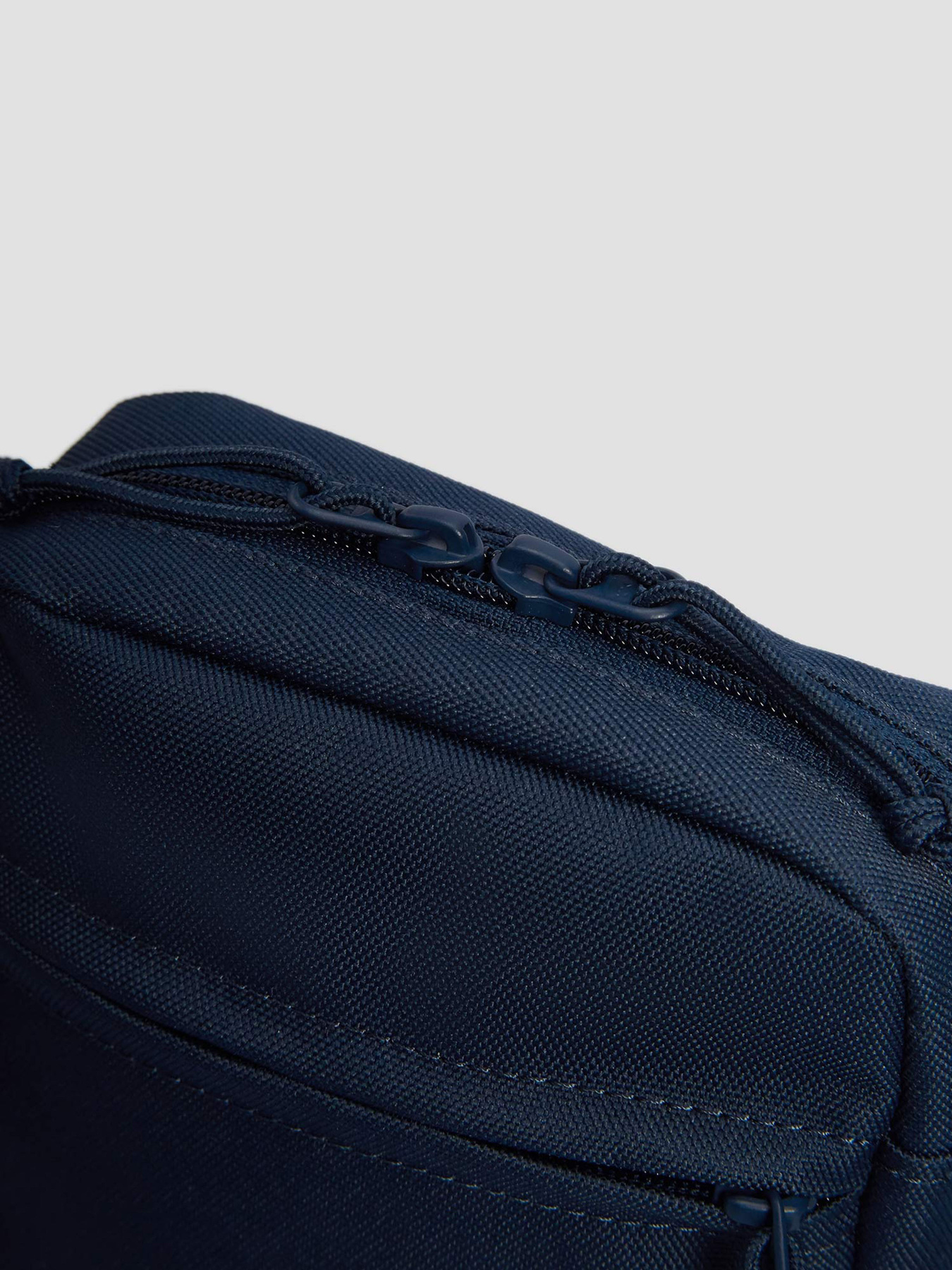 Крос-боді Levi's Mini Solid модель 229095;208.17 Фото