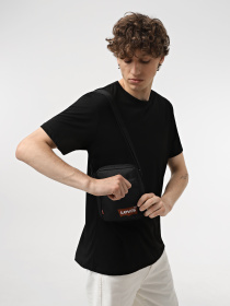 Кросс-боди Levi's Mini Solid модель 229095;208.59 Фото