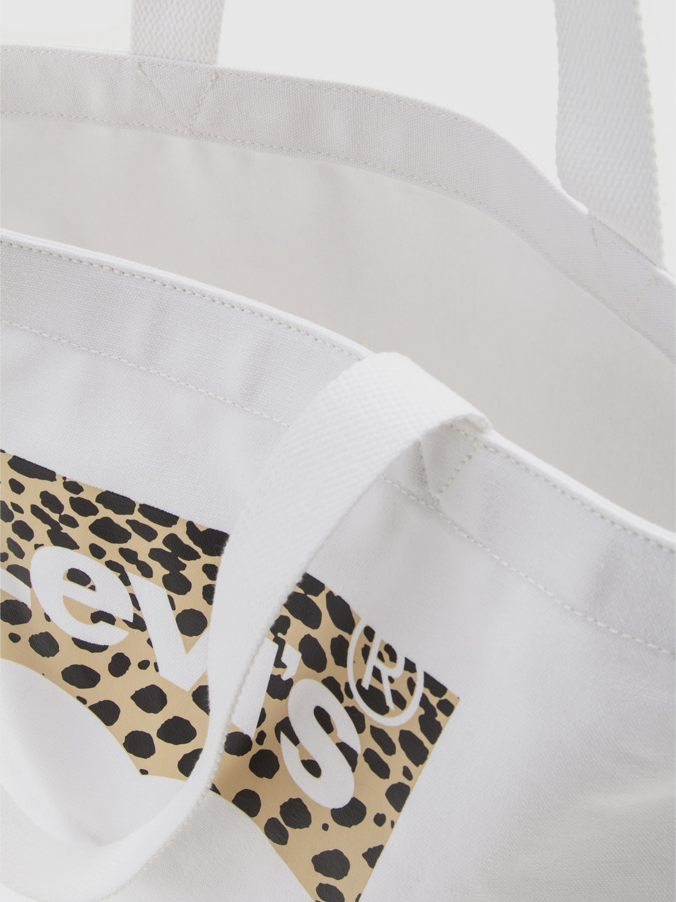 Шопер Levi's Batwing Tote модель 227853;640.221 Фото