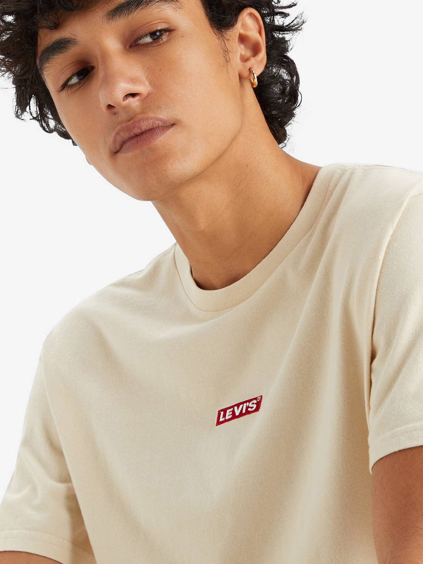 Футболка Levi's Ss Relaxed Baby Tab T Fog модель 79554;0074 Футболка Levi's Ss Relaxed Baby Tab T Fog модель 79554;0074 Фото