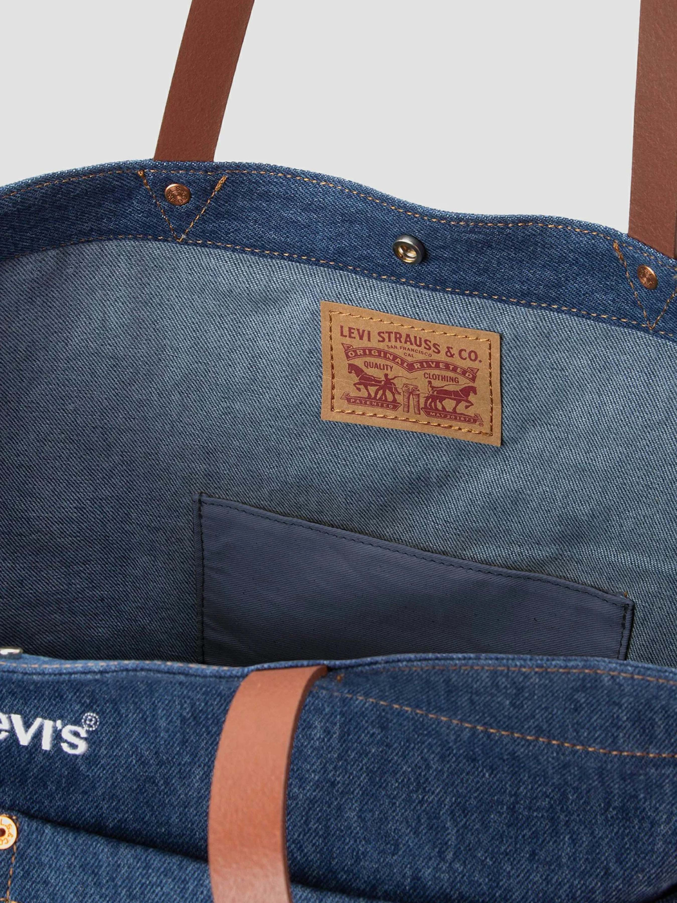 Шопер Levi's модель D7959;0002 Фото