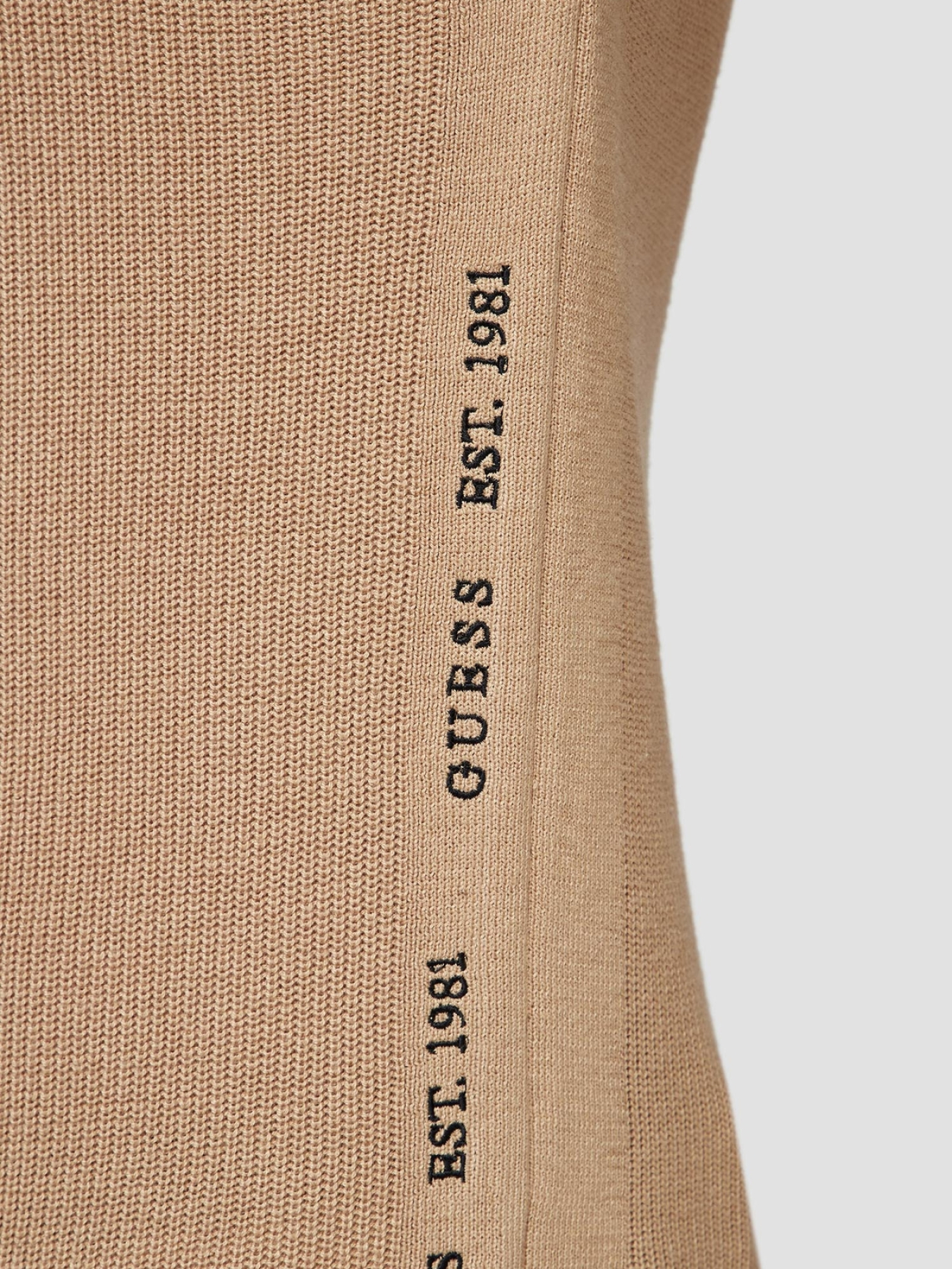 Джемпер GUESS модель M3YR10.Z2TX0;G1FE Джемпер GUESS модель M3YR10.Z2TX0;G1FE Фото