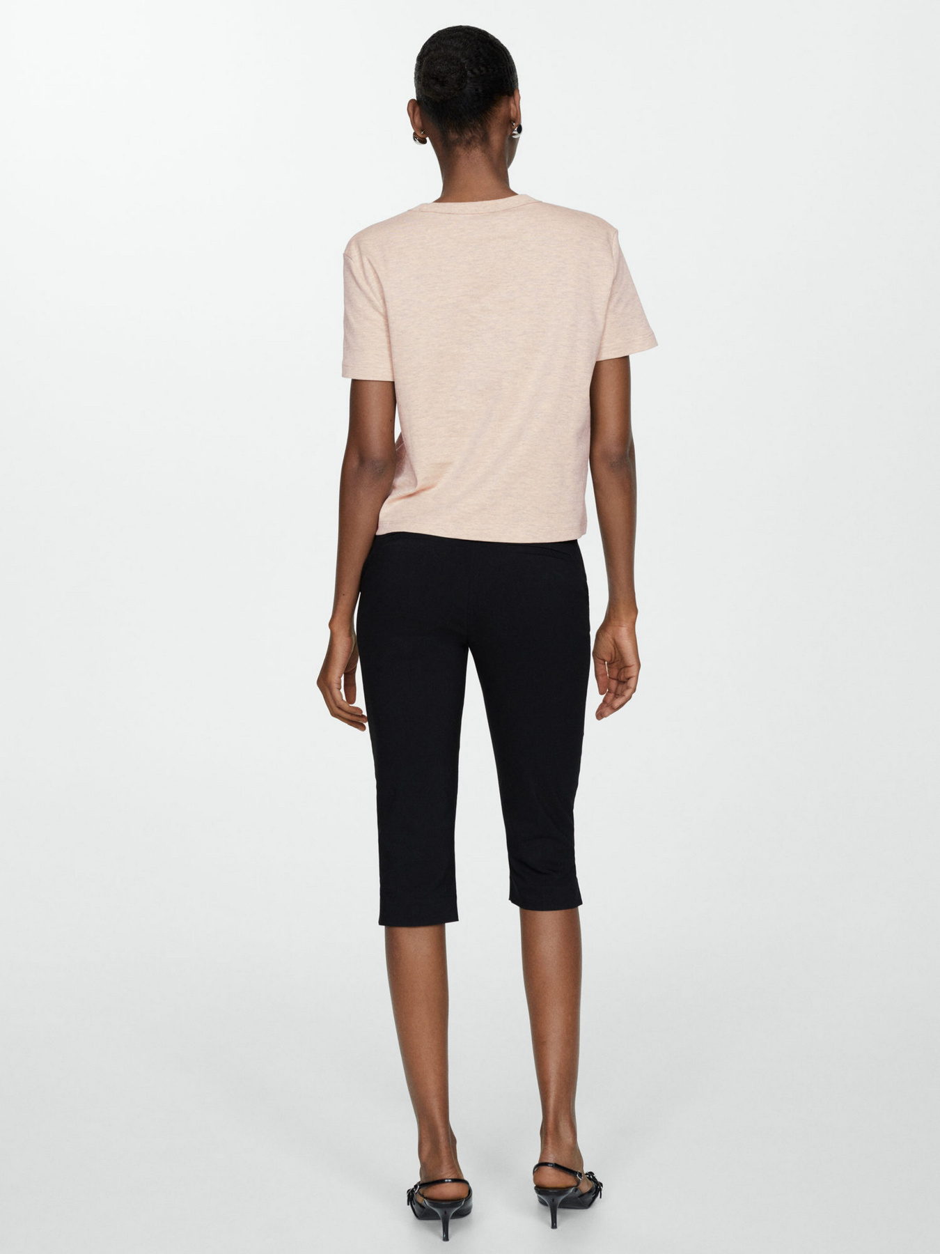 Футболка MANGO Truffle модель 67057139_6 Футболка MANGO Truffle модель 67057139_6 Фото