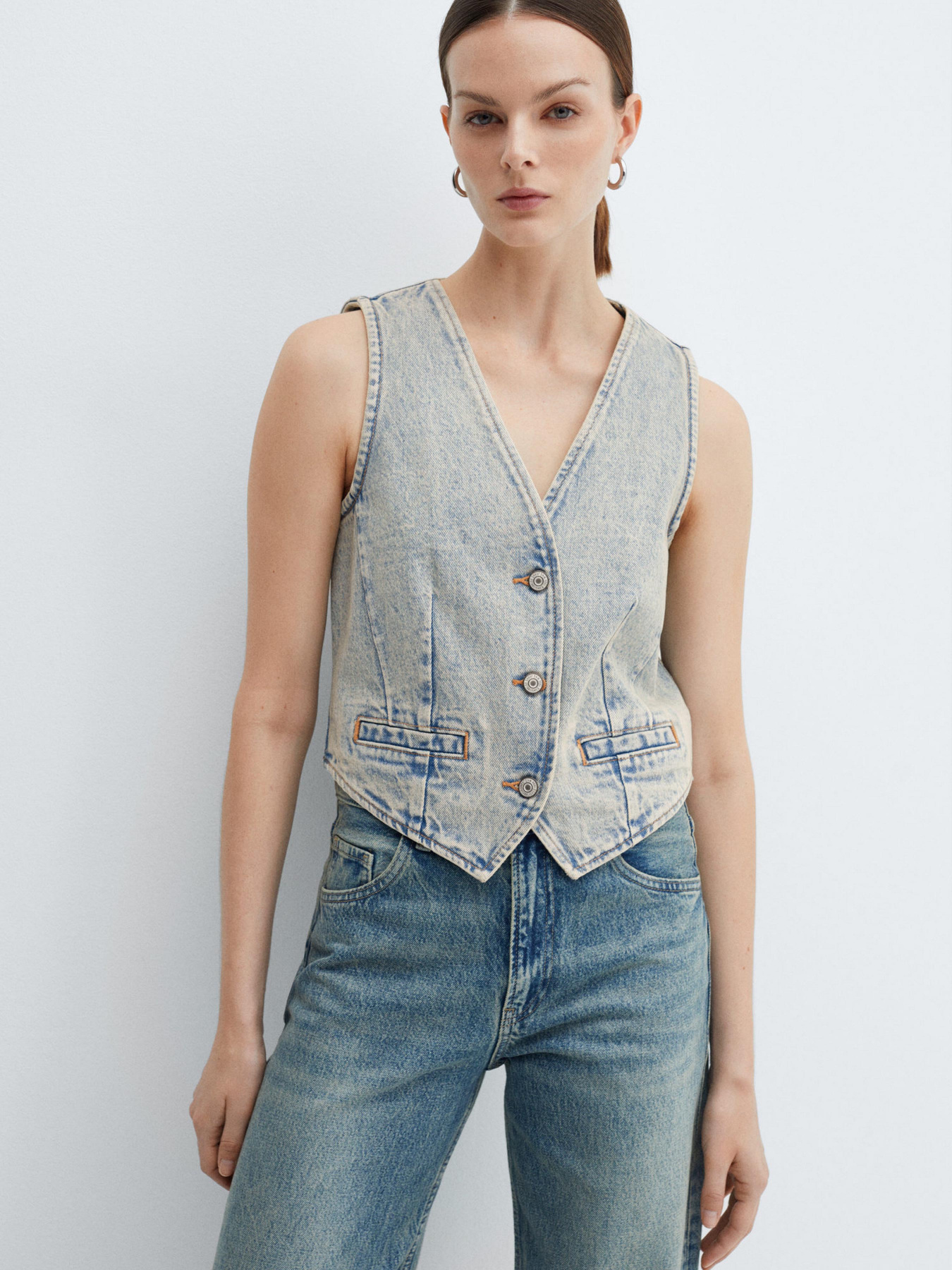 Жилет MANGO Taylor модель 67065734_DI Фото