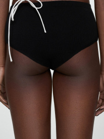 Шорти MANGO Capri модель 67077141_99 Фото