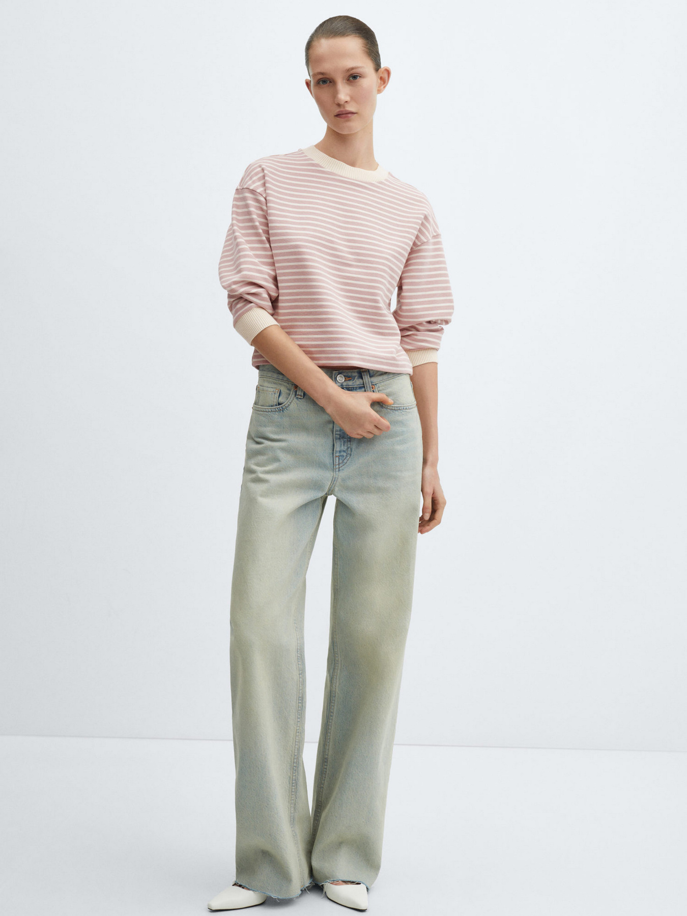 Свитшот MANGO Rose модель 67094042_81 Фото