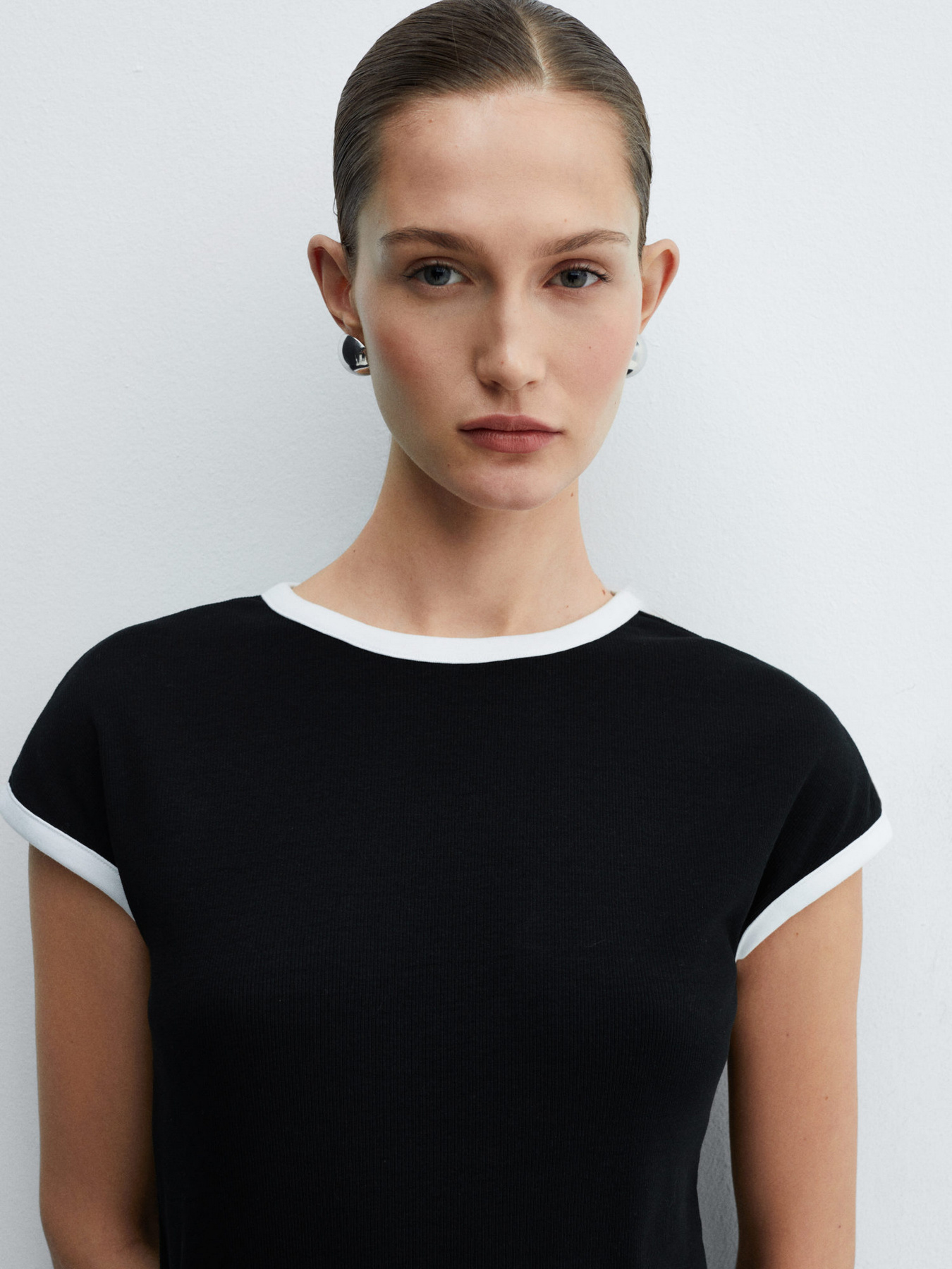 Футболка MANGO Roibos модель 67026329_99 Фото