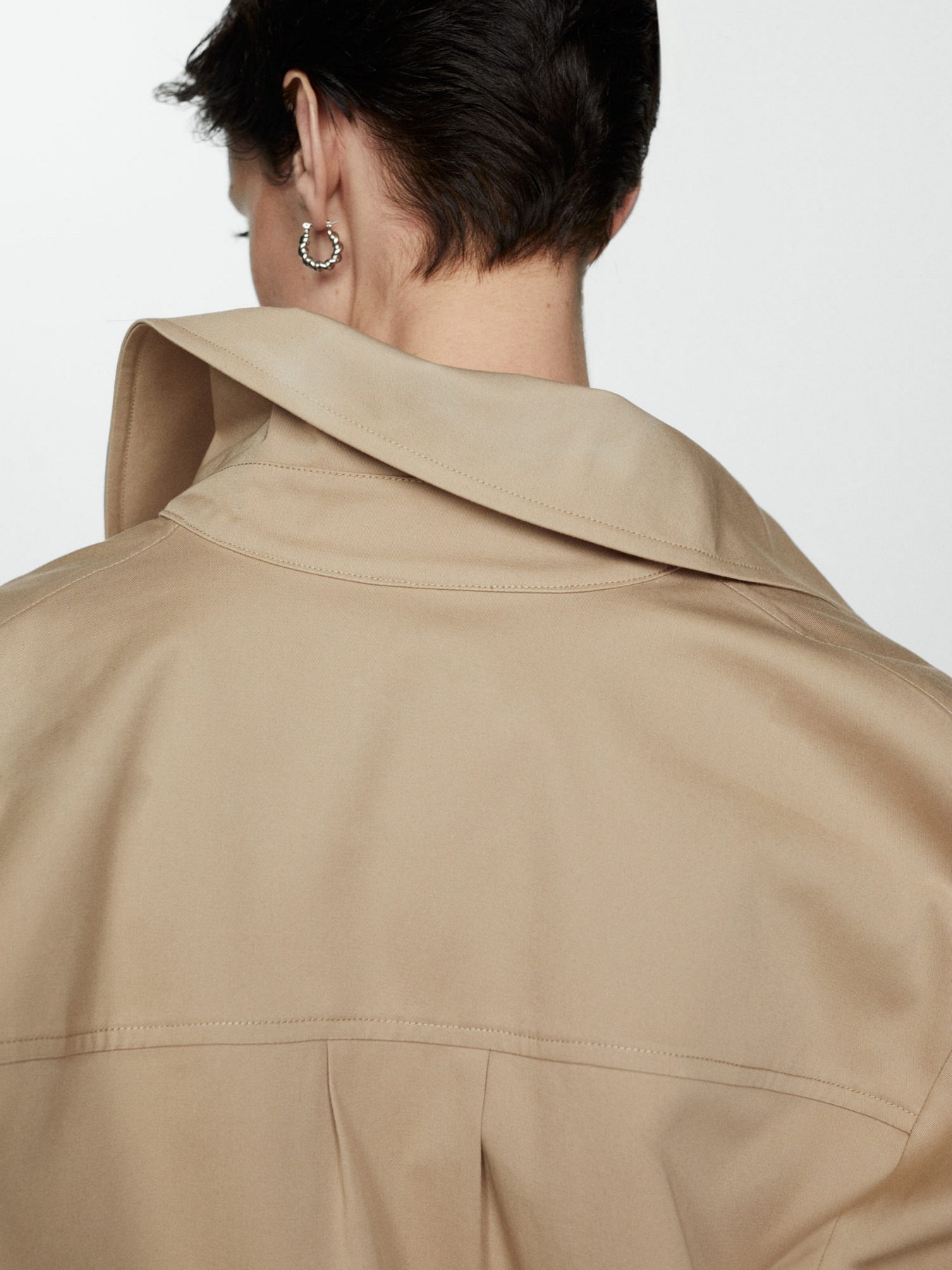 Рубашка повседневная MANGO Over модель 67097927_8 Рубашка повседневная MANGO Over модель 67097927_8 Фото