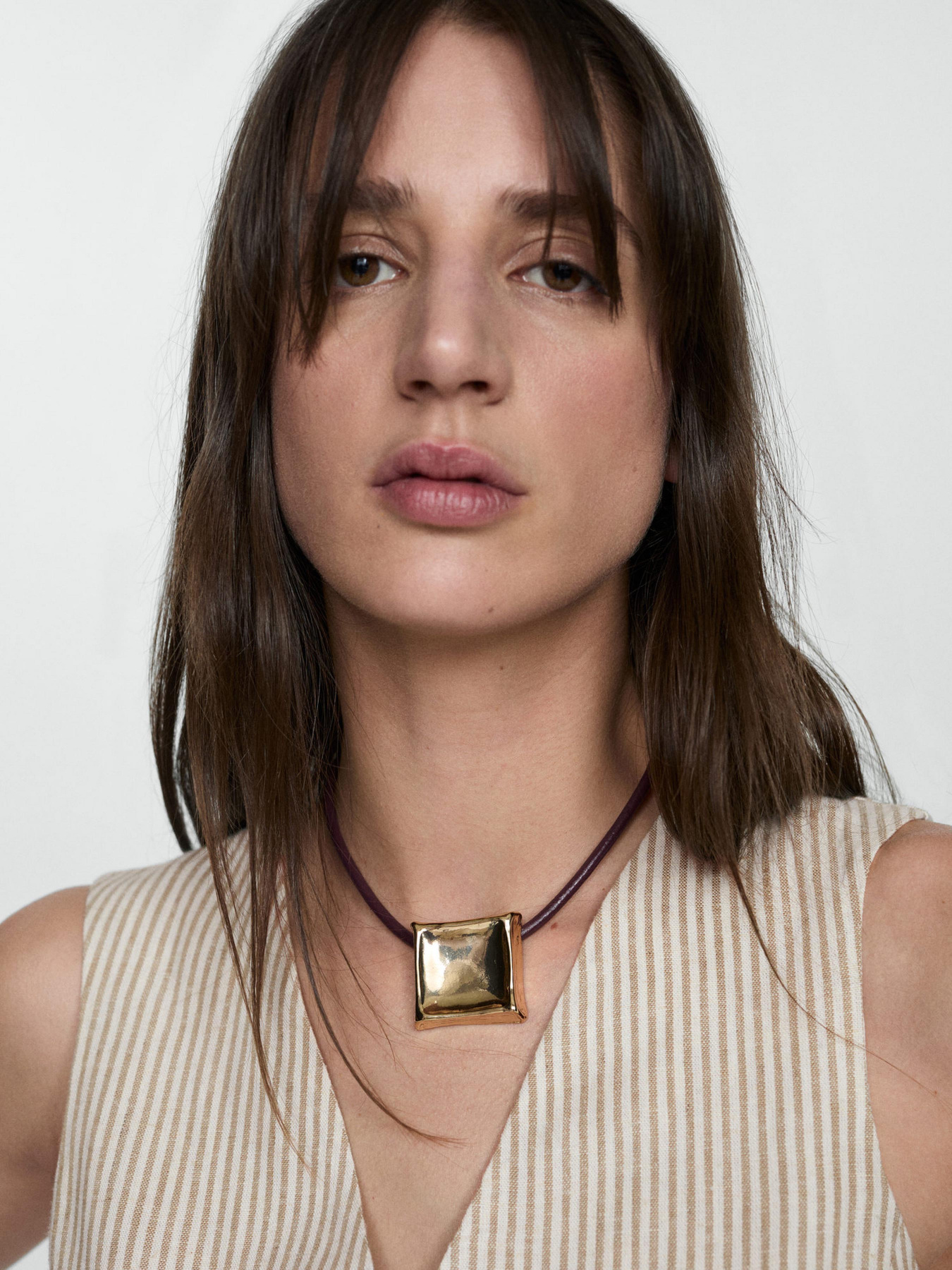 Жилет классический MANGO Bali модель 67098268_5 Фото