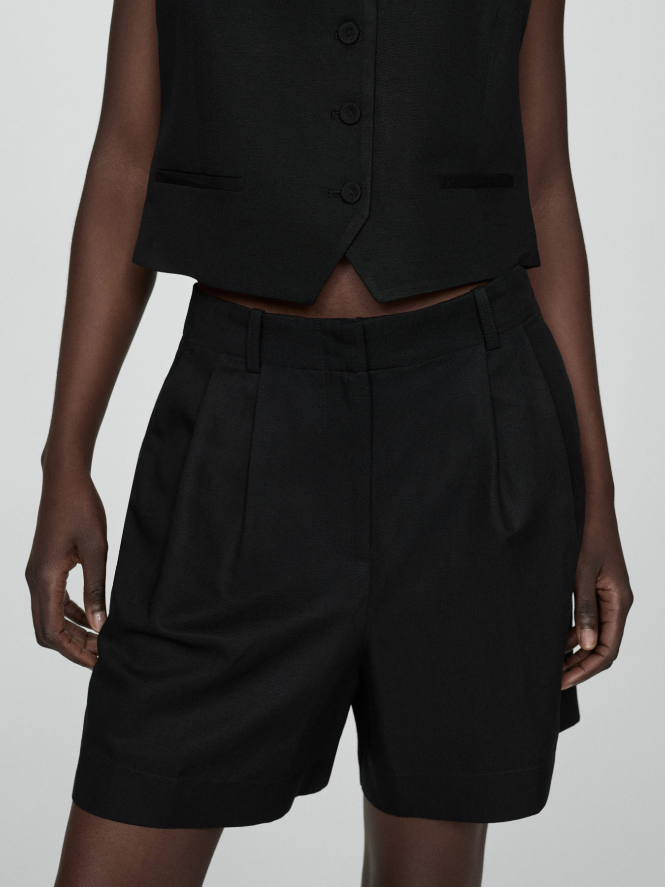 Шорты MANGO модель 67059229_99 Фото