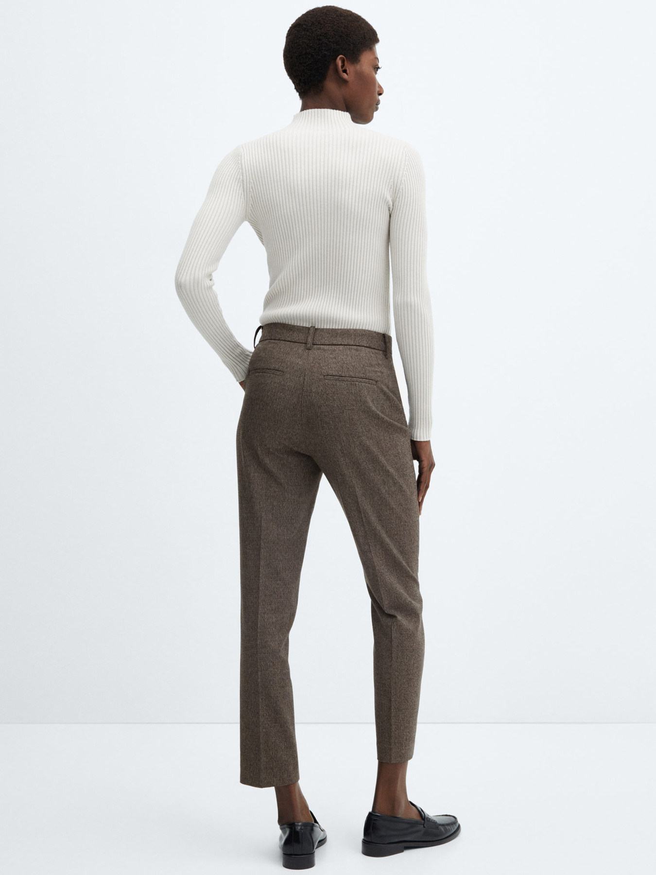 Брюки классические MANGO модель 67060471_92 Фото