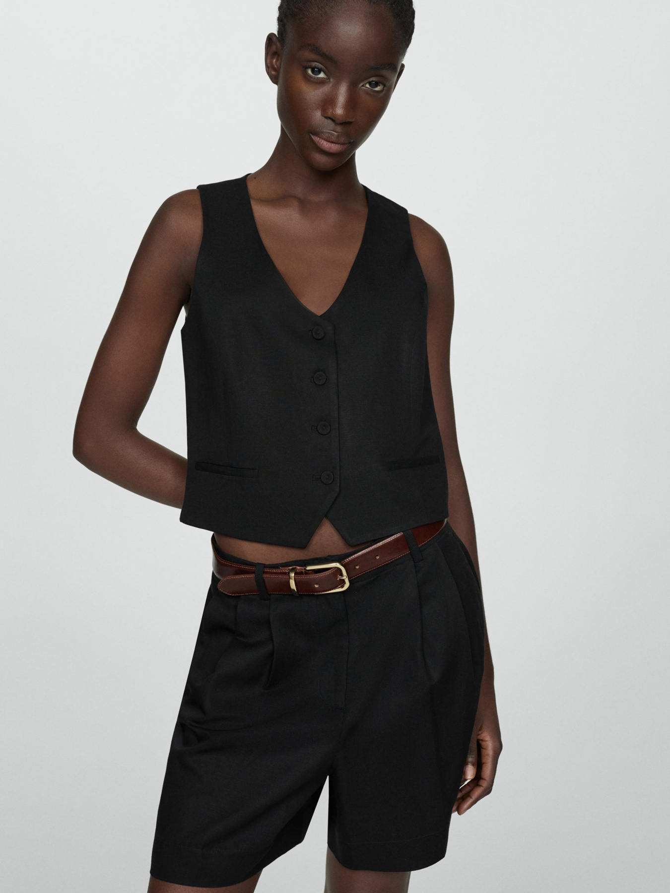 Жилет классический MANGO модель 67069229_99 Фото