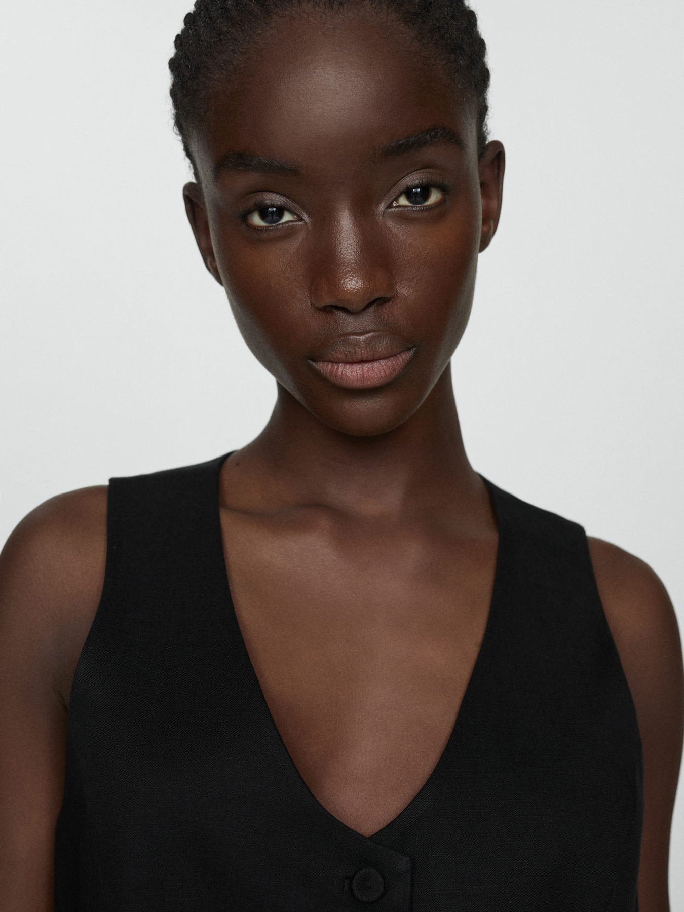 Класичний жилет MANGO модель 67069229_99 Фото