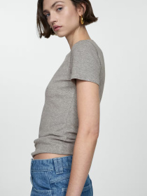 Футболка MANGO модель 67968643_92 Футболка MANGO модель 67968643_92 Фото